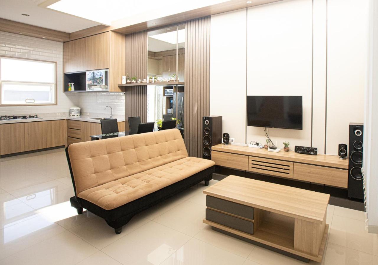 Four-Bedroom Villa - Photo 15