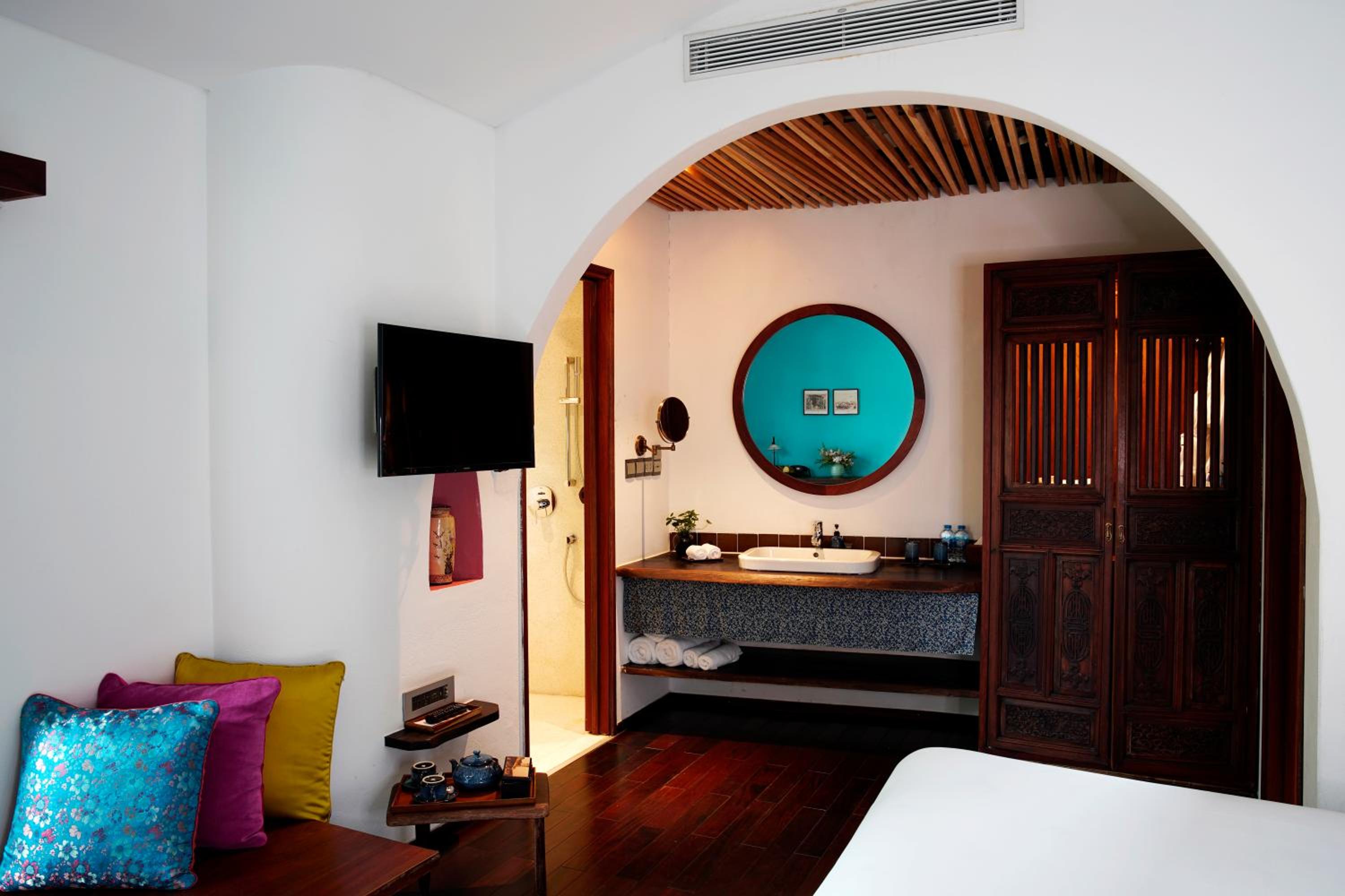 Serene Corner Balcony Twin Room