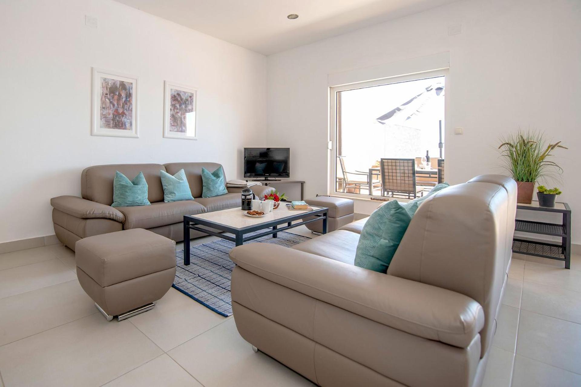 Villa photo 1