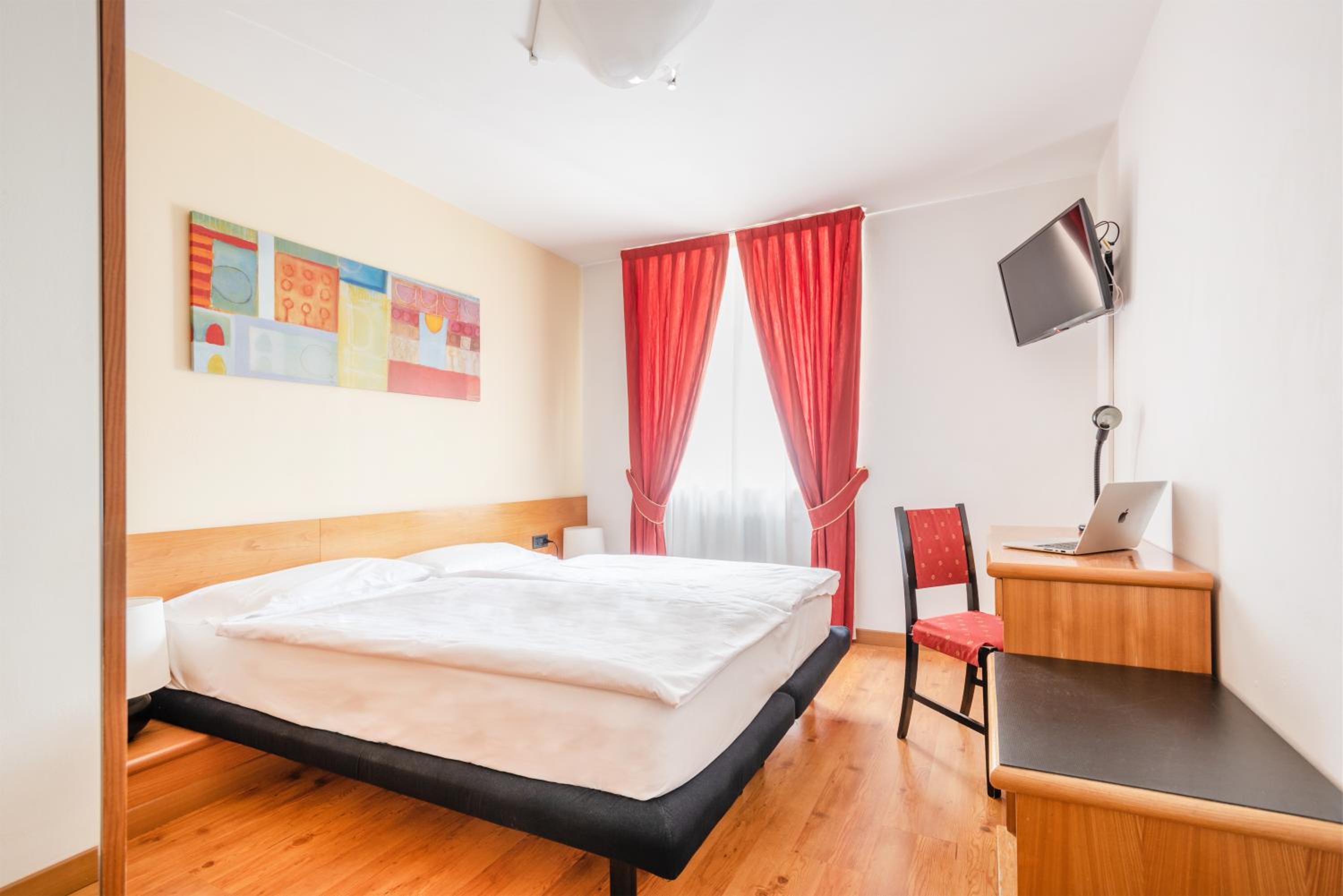 Standard Double Room or Twin Room photo 1