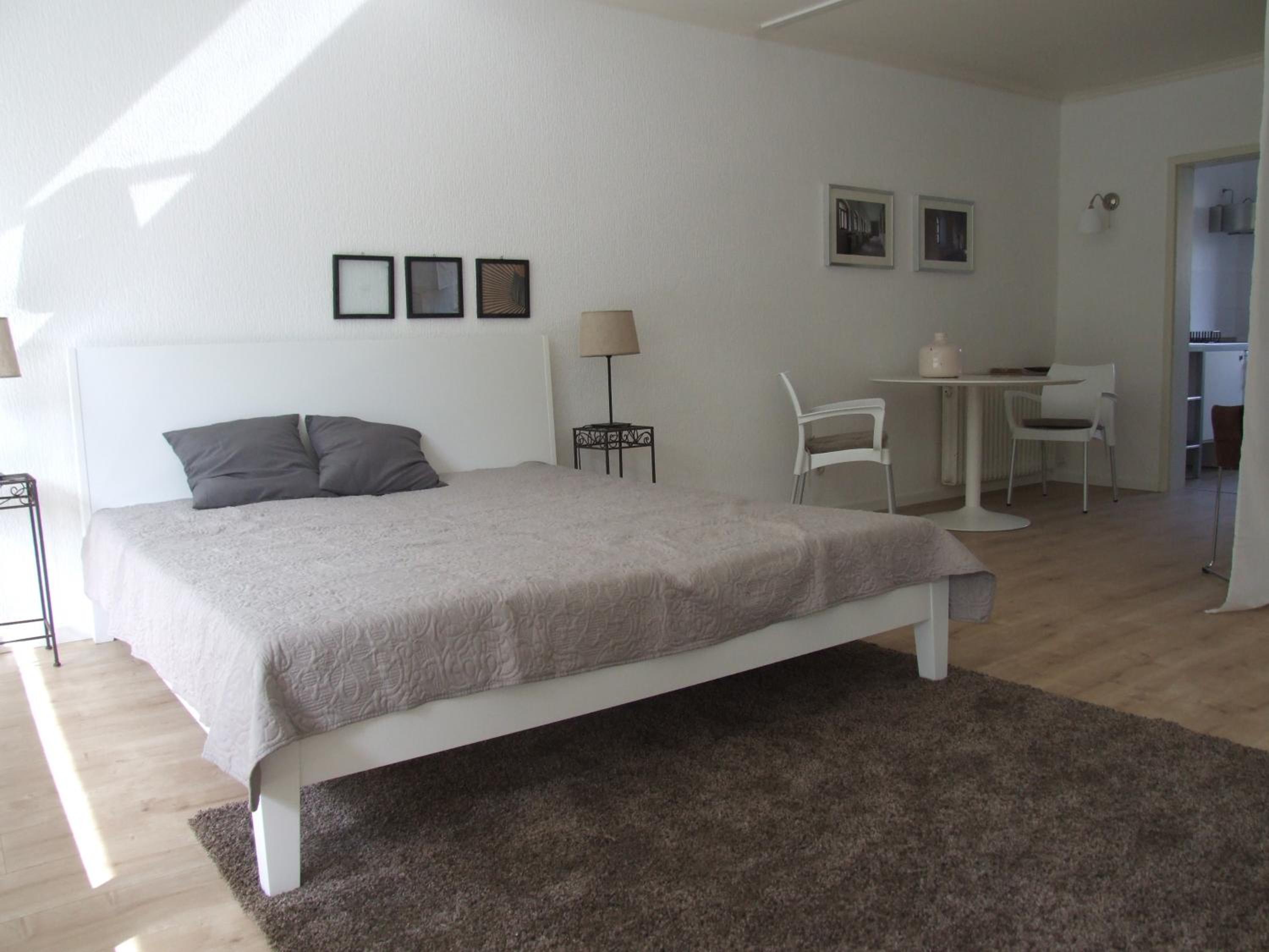 Apartment with Terrace photo 2