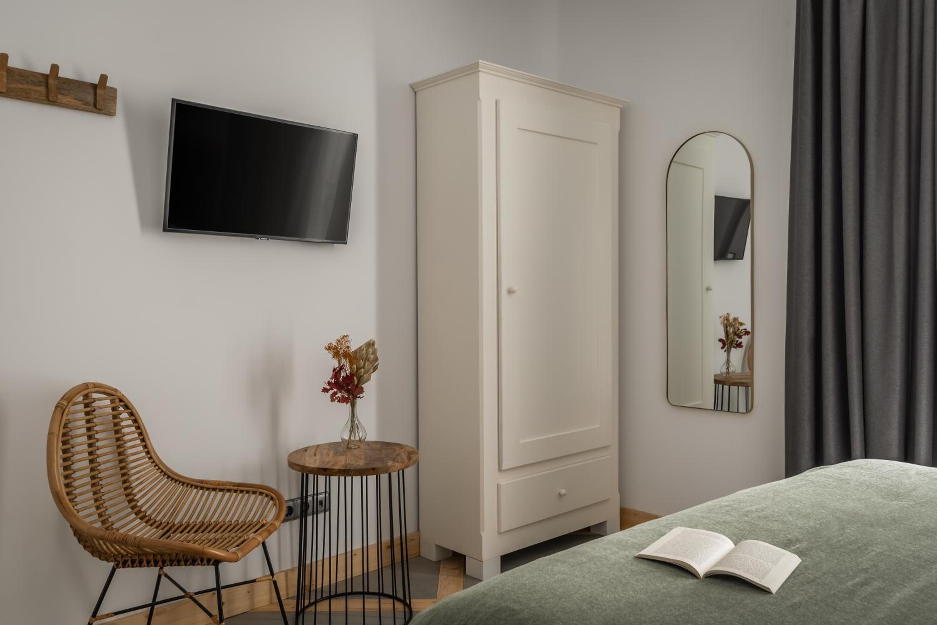 Double Room - Photo 3