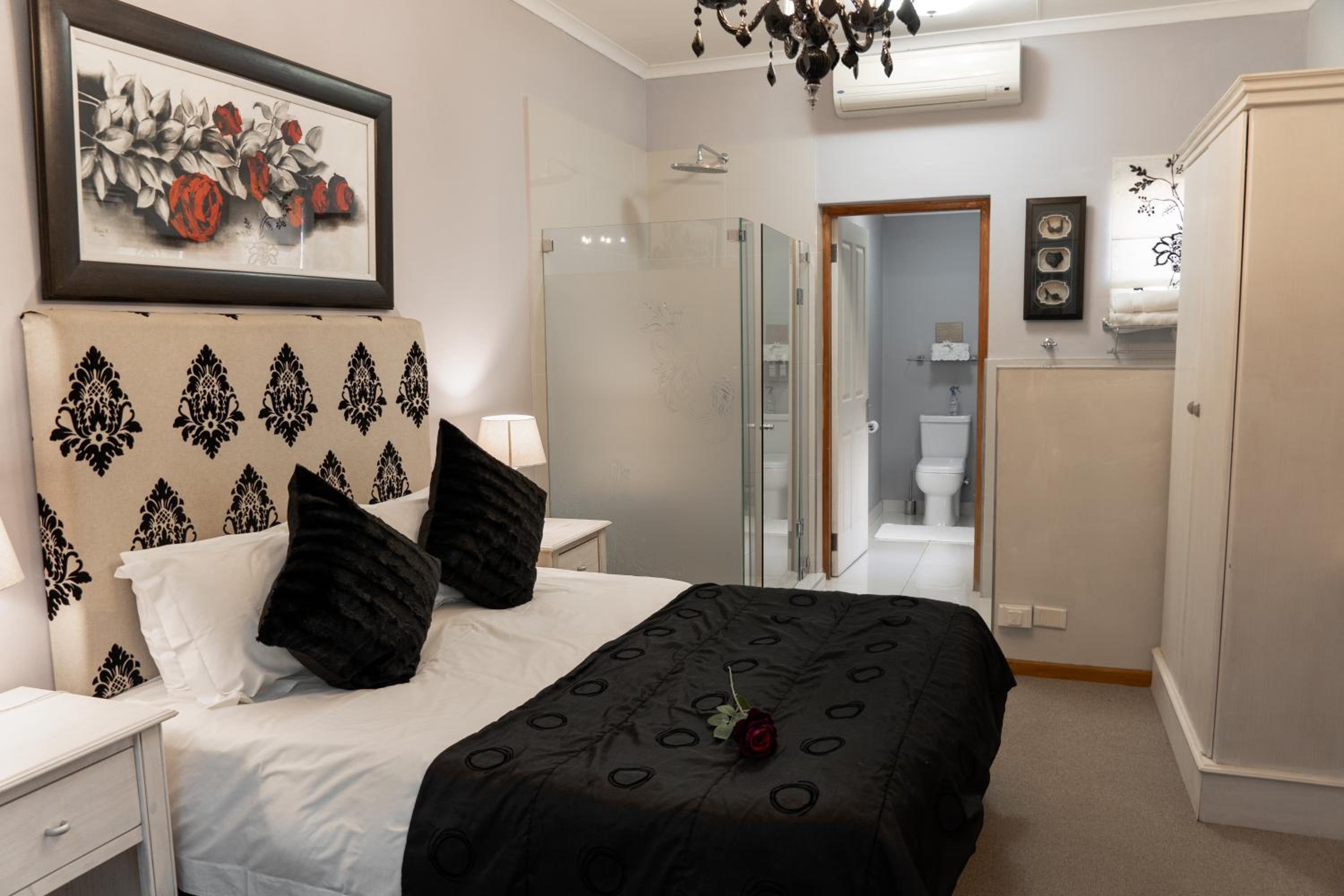 Standard Double Room photo 1