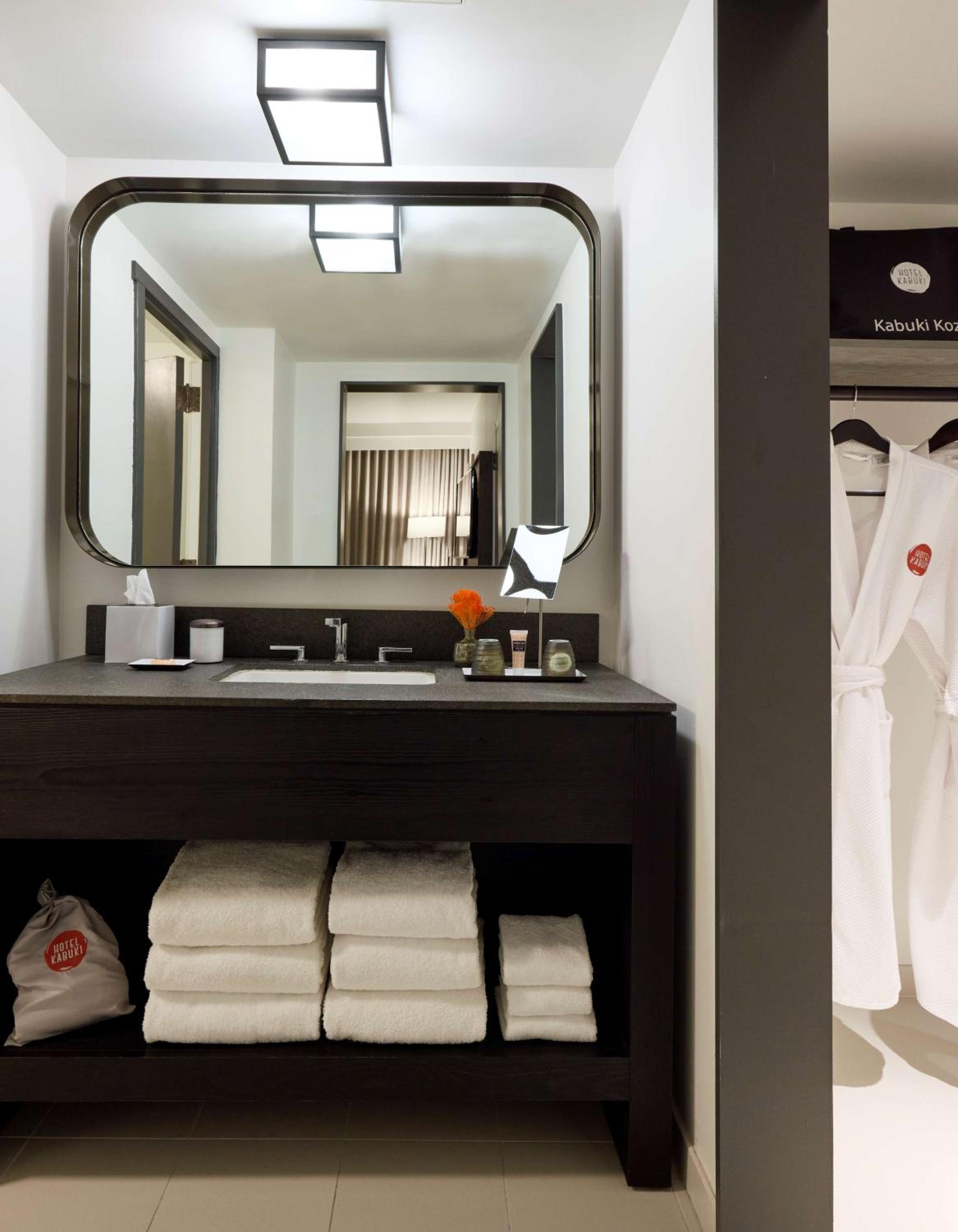 King Suite - Photo 6