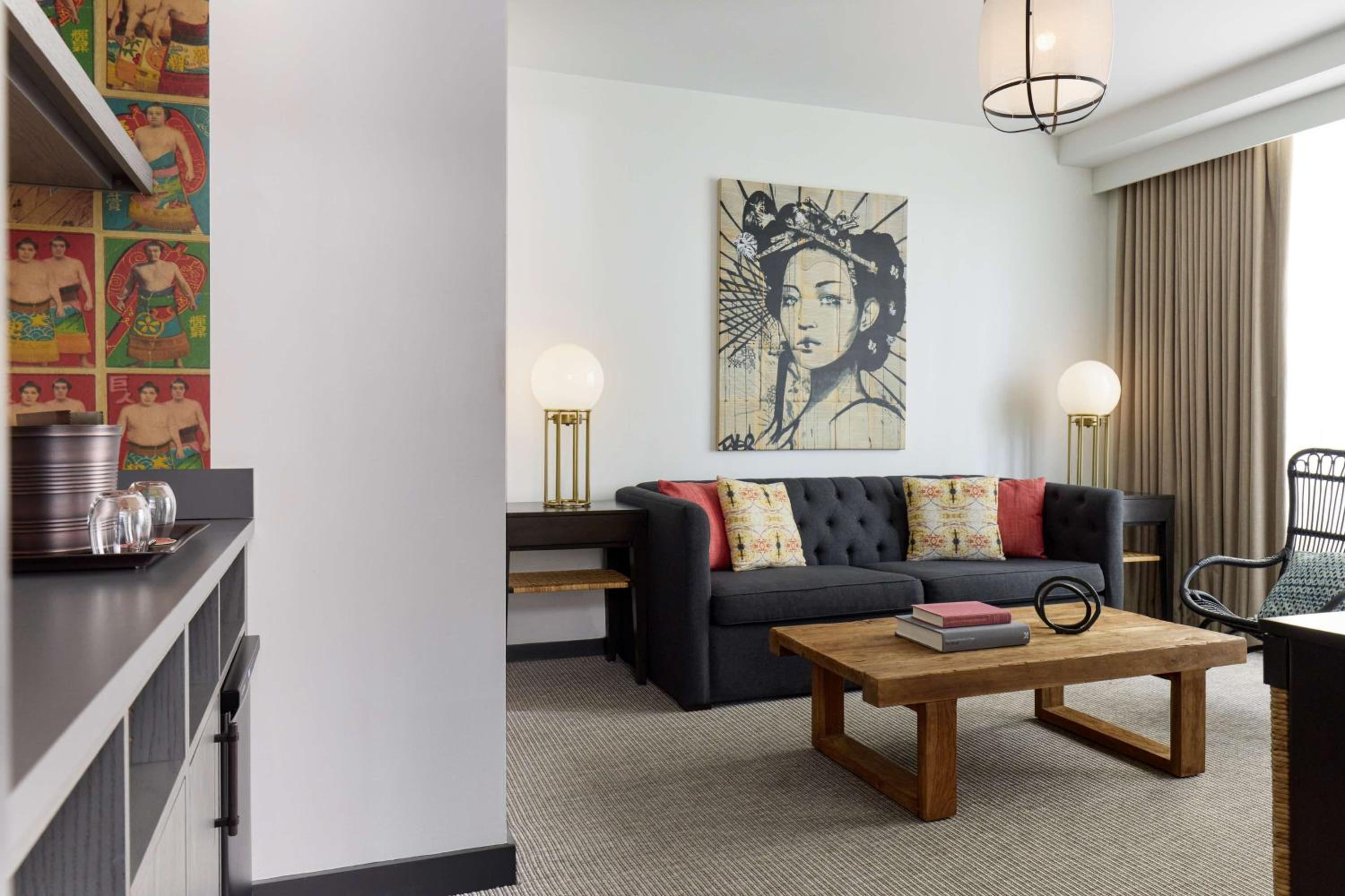 King Suite - Photo 2