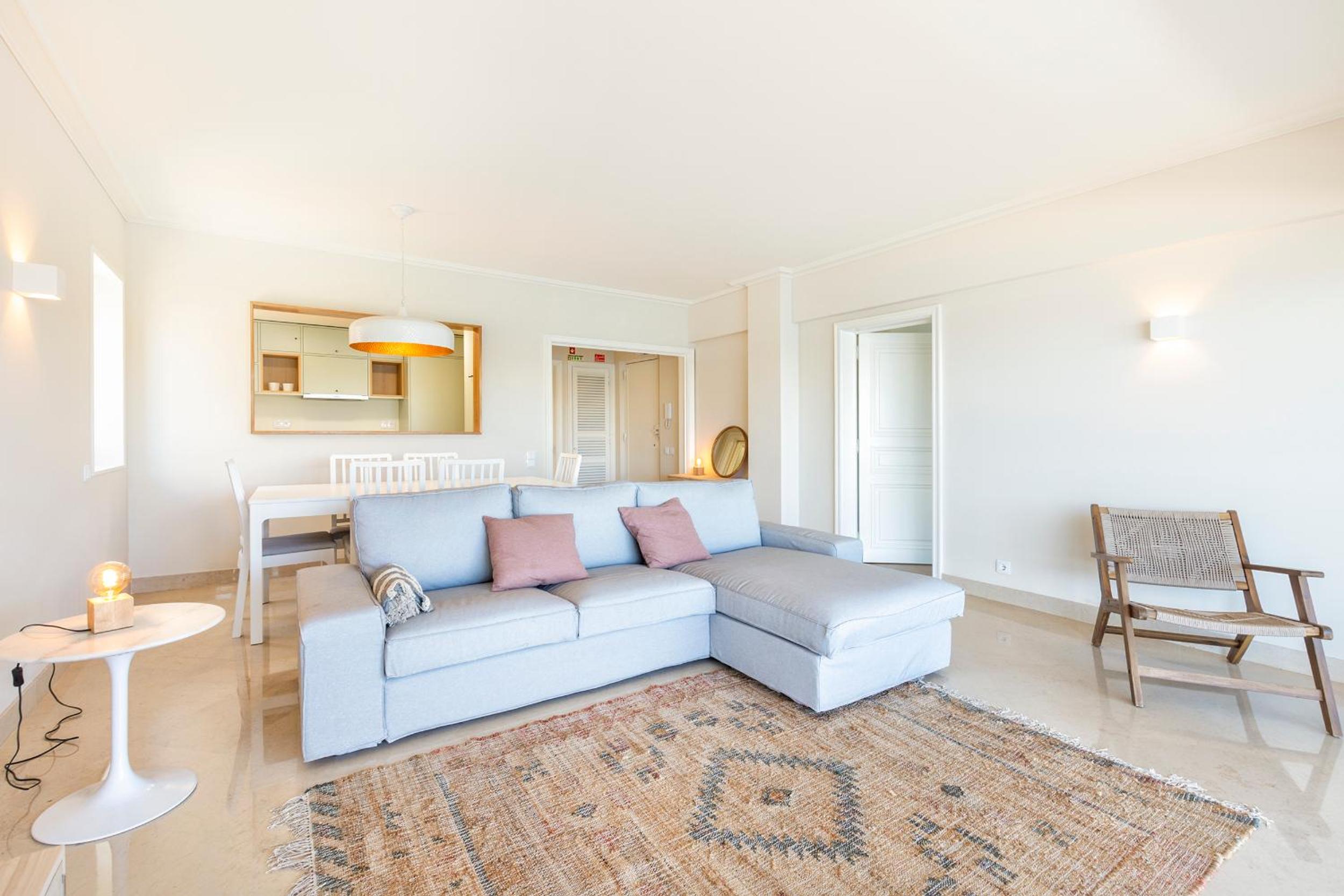 Two-Bedroom Deluxe Apartment with Ocean View photo 1