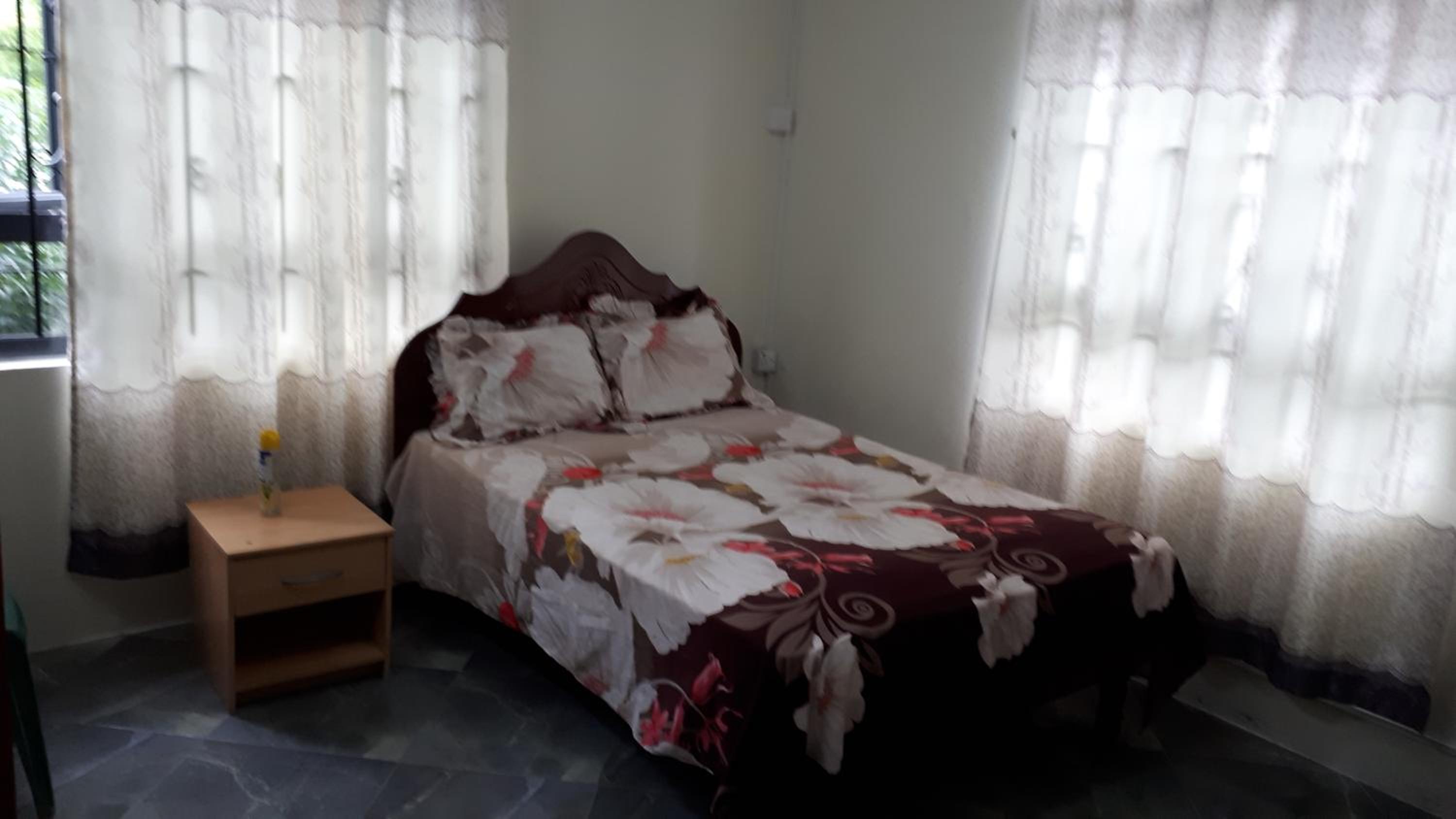Two-Bedroom Apartment - Photo 2