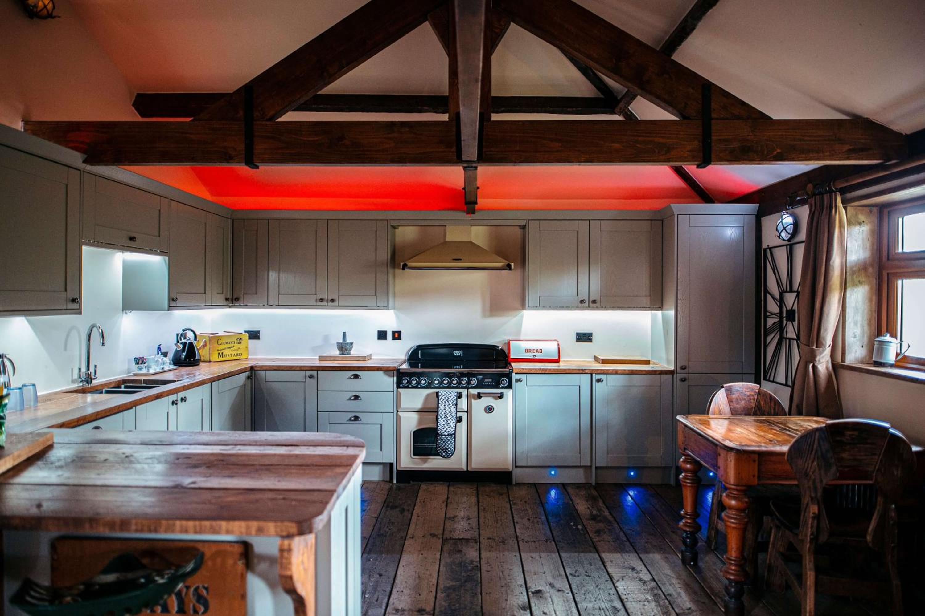 Causey Cottage with Hot Tub  - Photo 6