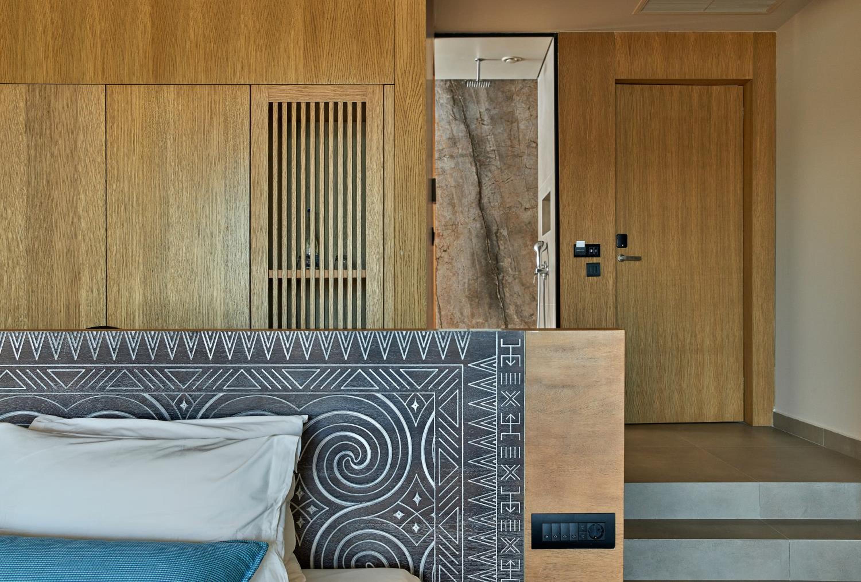 Aquamarine Suite Mountain View with Plunge Pool - Photo 4