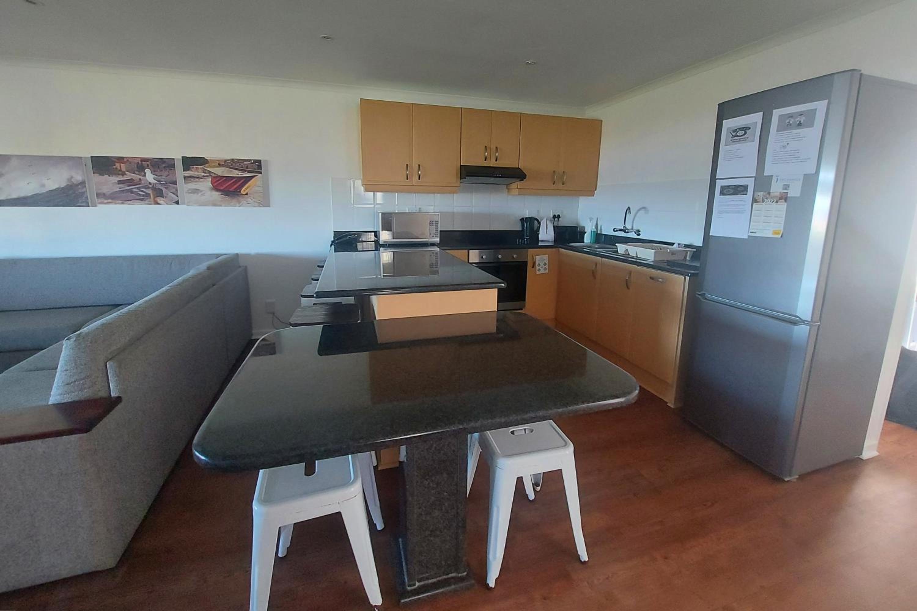 Three-Bedroom Chalet - Photo 2