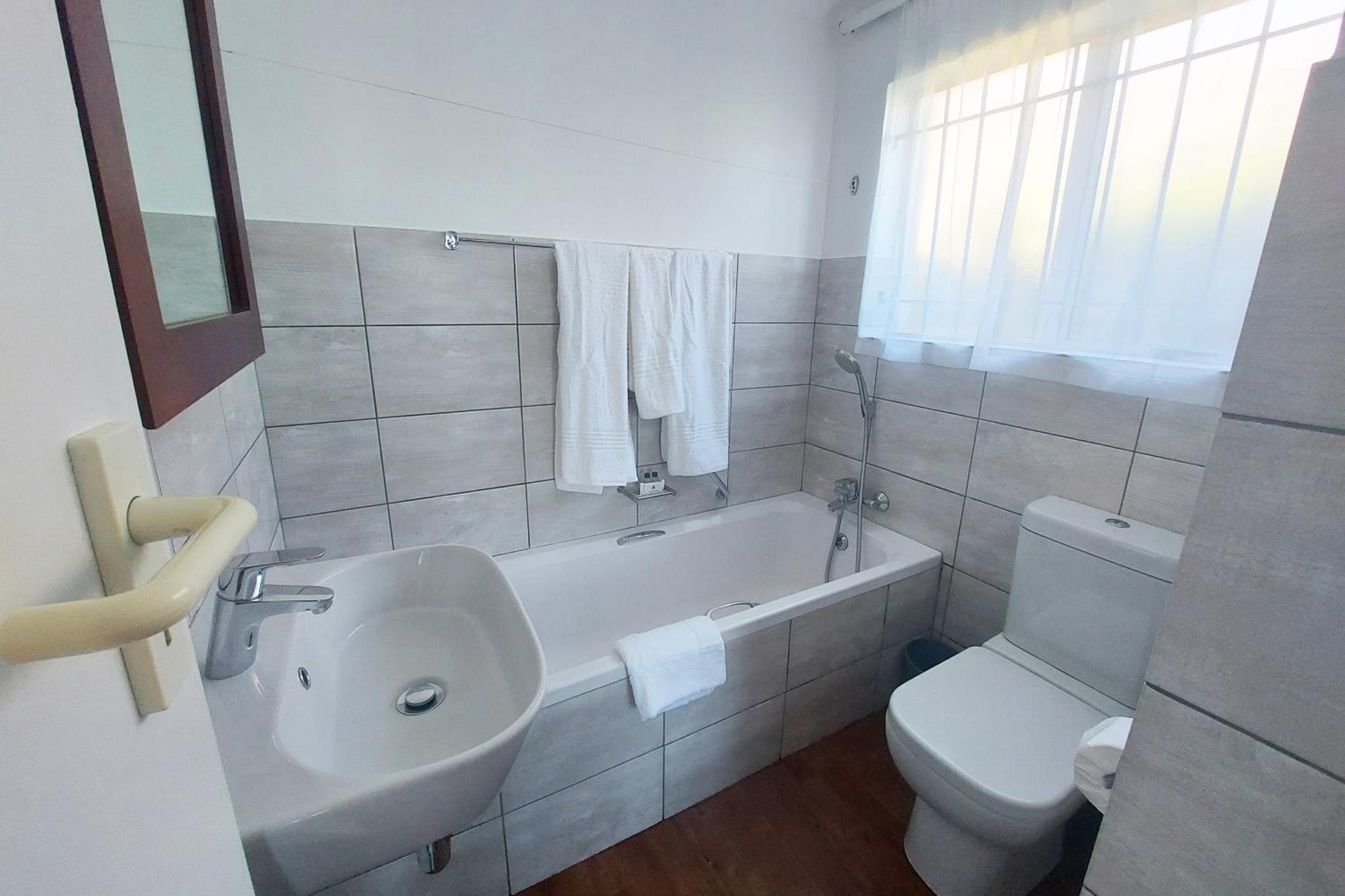 Three-Bedroom Chalet - Photo 10