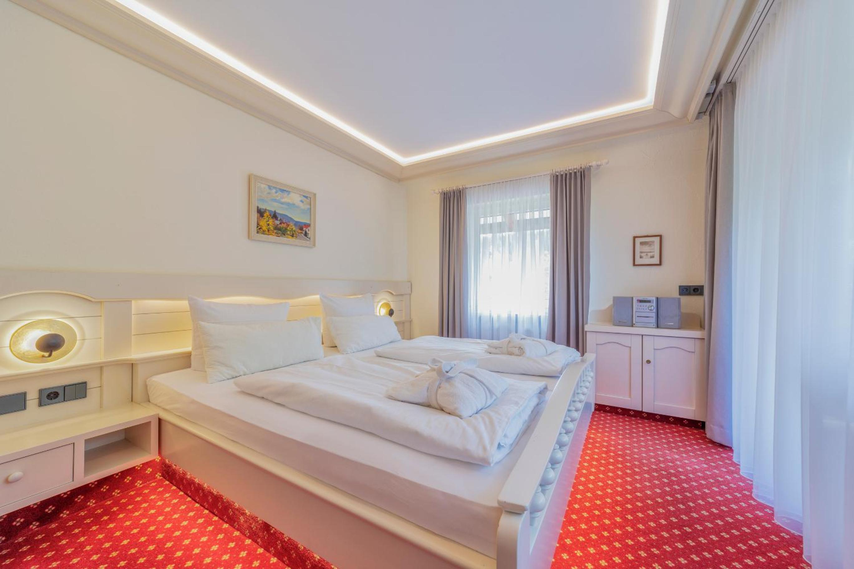 Apartment with Lakeside photo 3