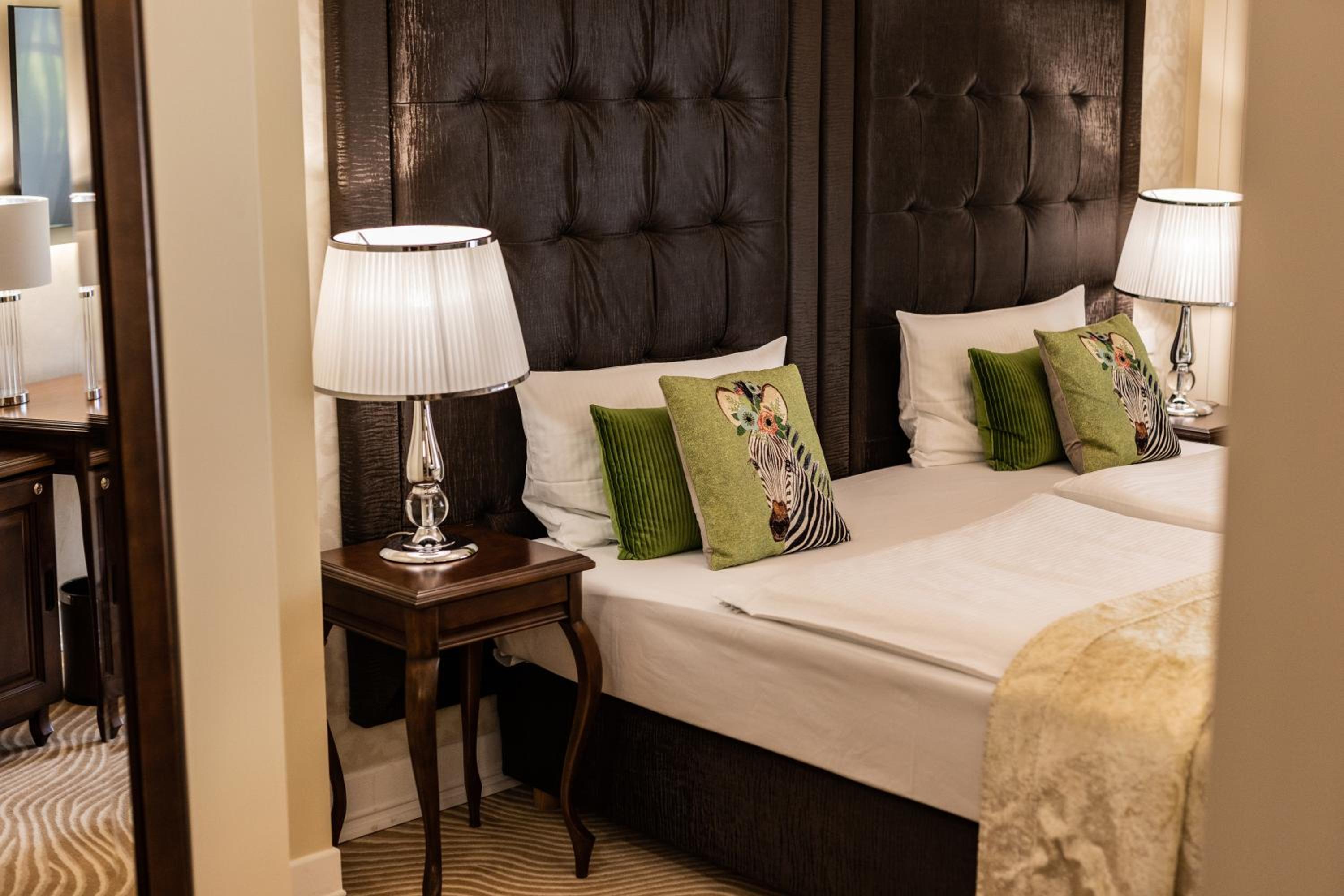 Double Room with Double bed - Photo 2