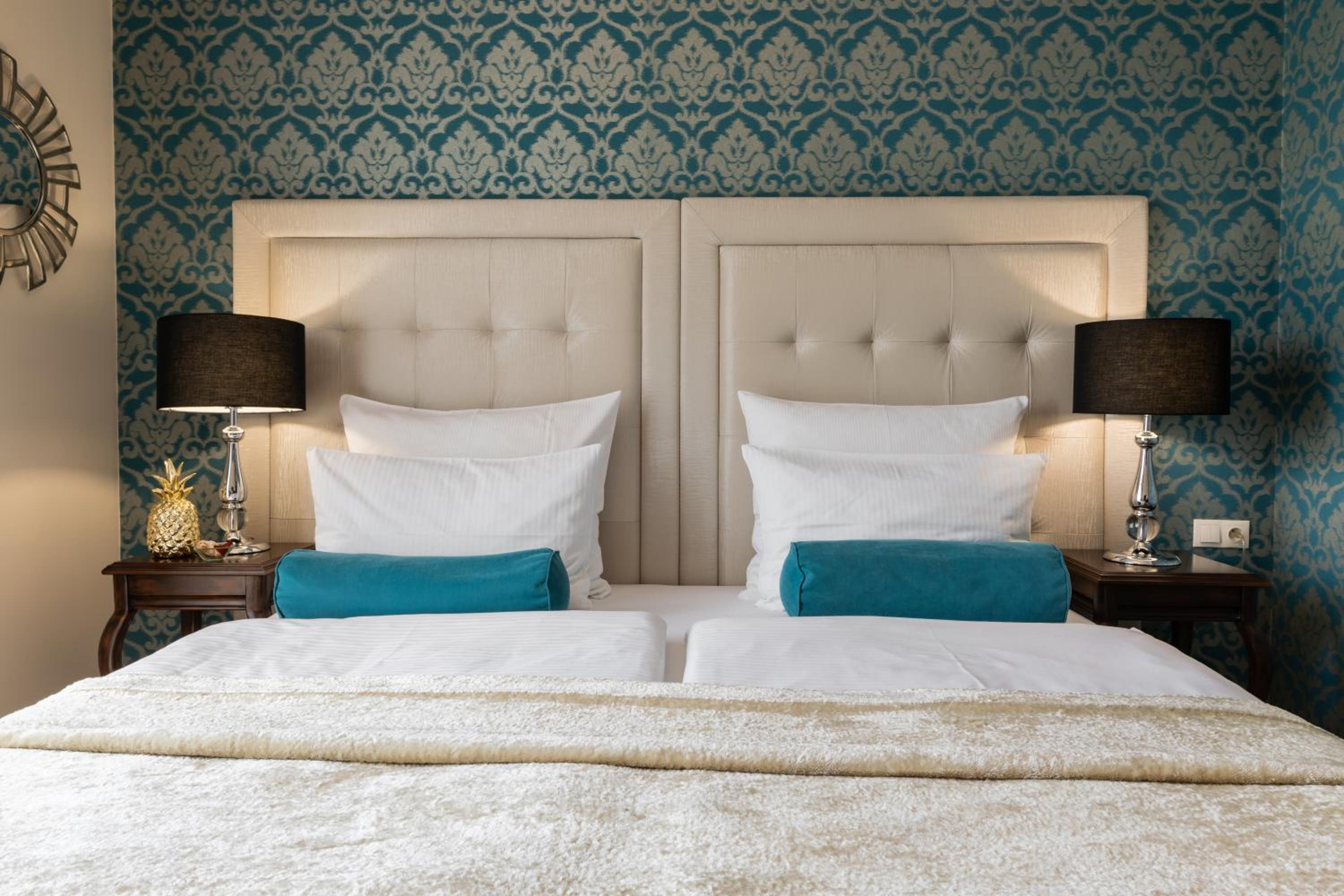 Double Room with Double bed - Photo 12