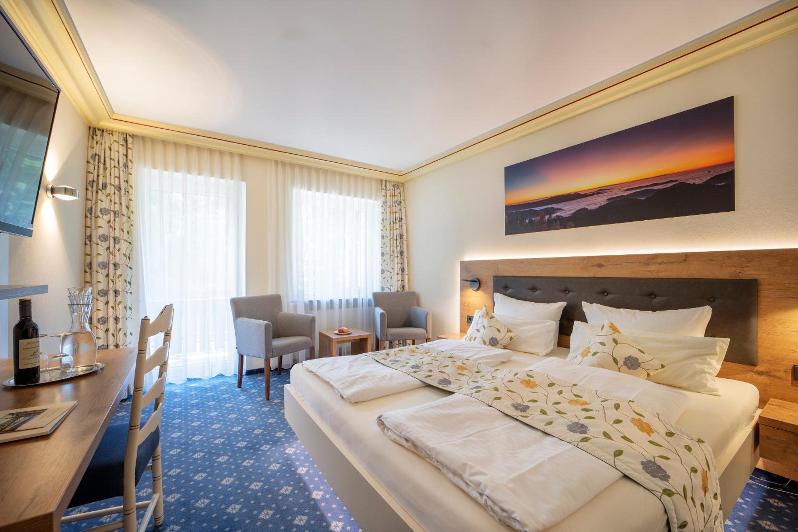 Double Room Lakeside photo 3