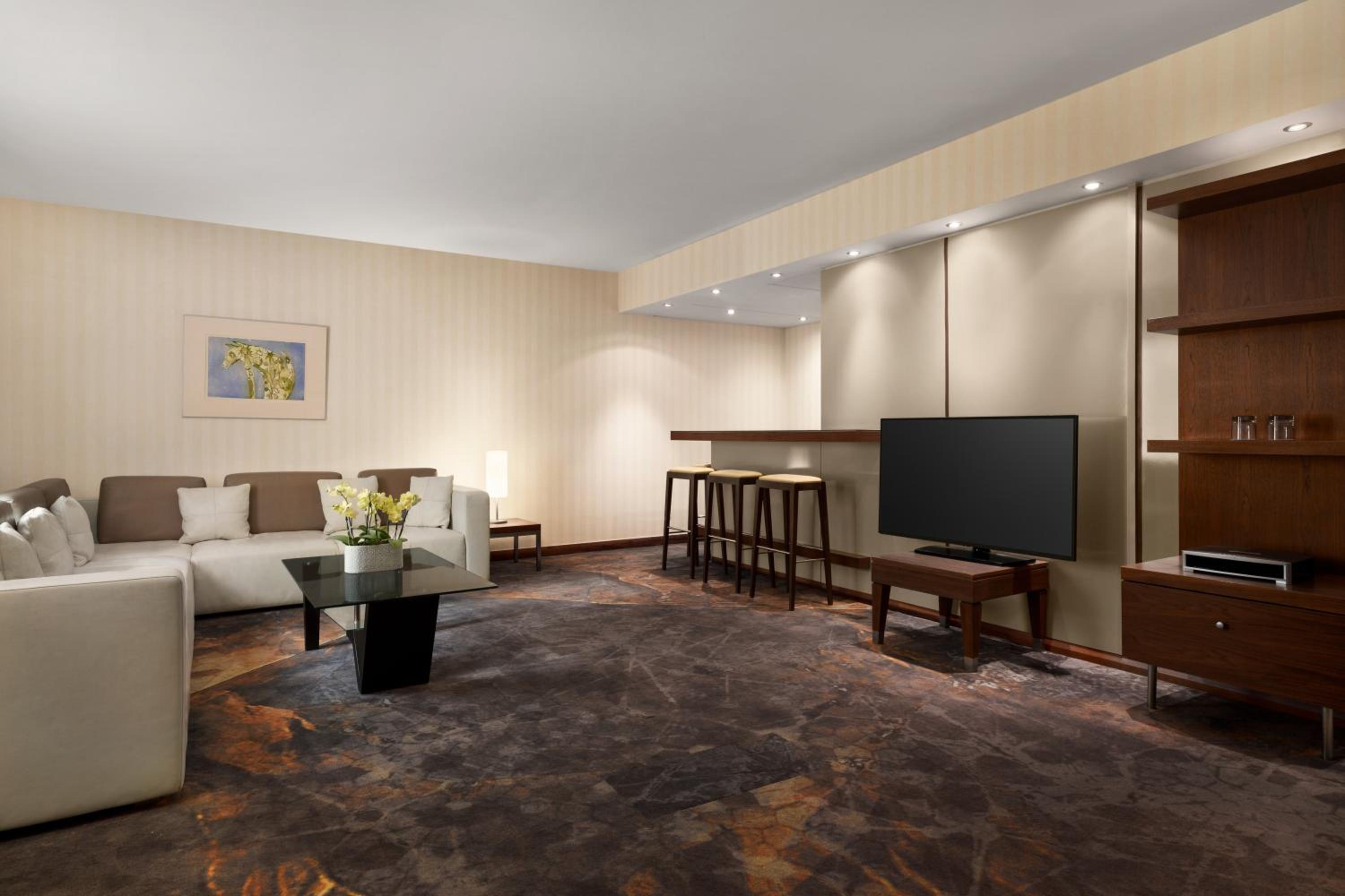 Presidential King Suite photo 2