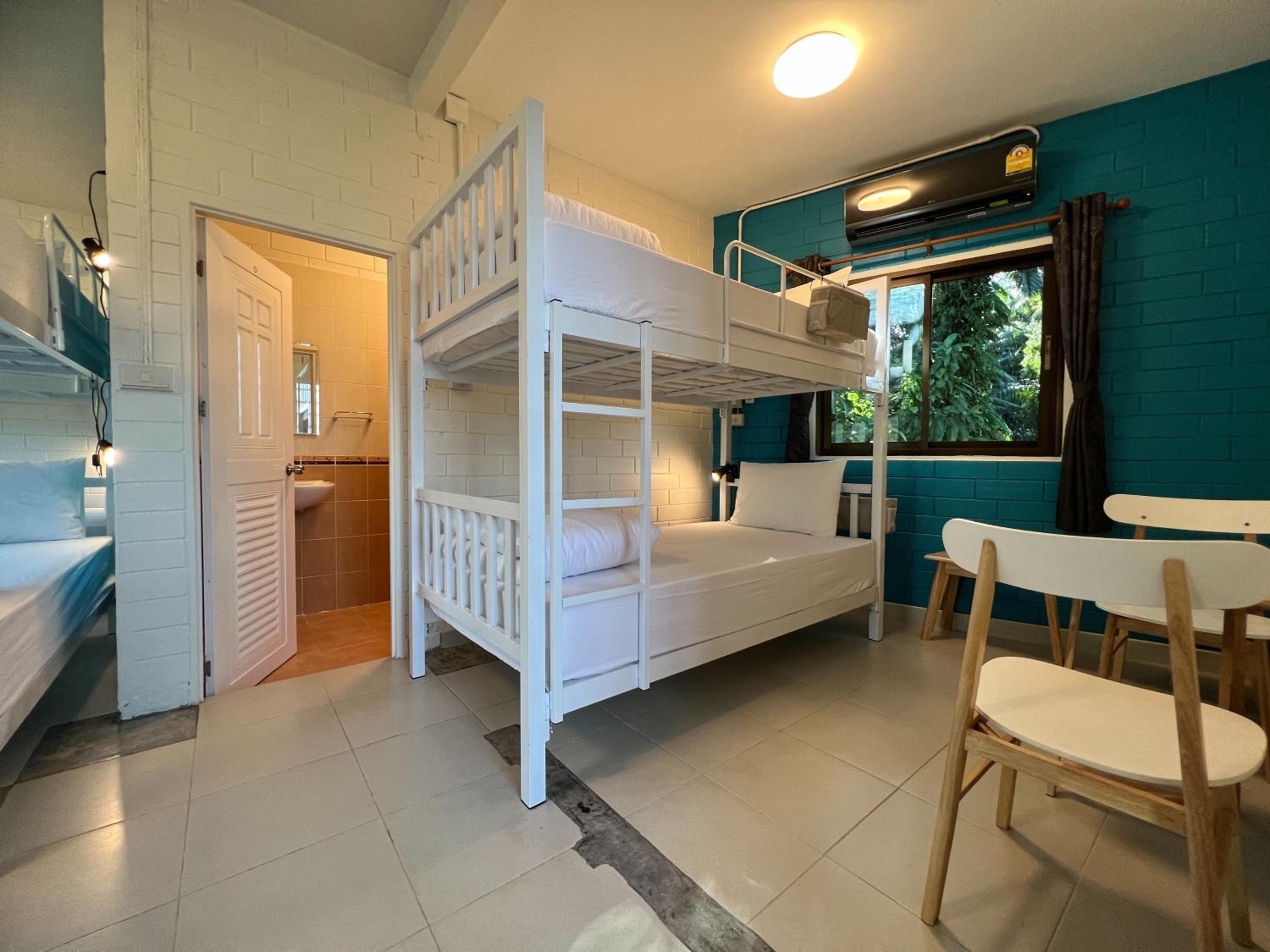 Bunk Bed in Mixed Dormitory Room photo 2