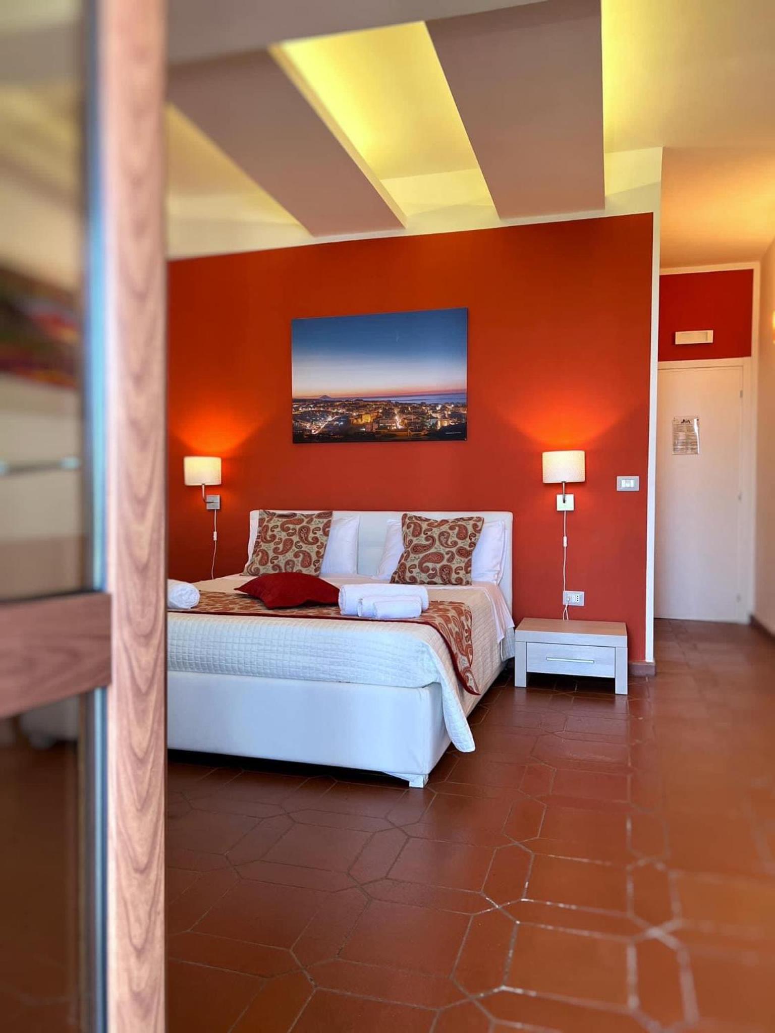Double or Twin Room with Sea View - Photo 4