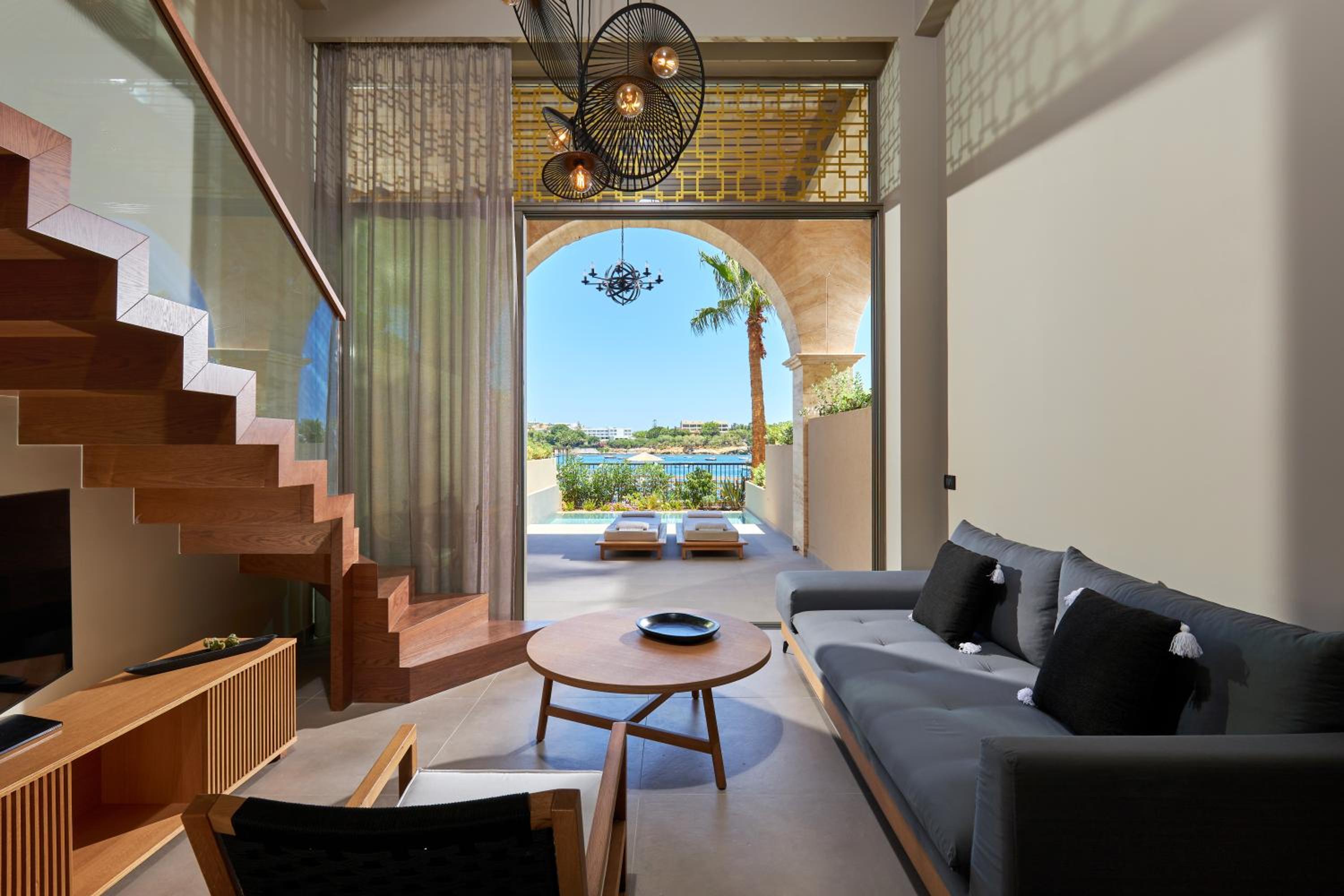 Black Pearl Maisonette Sea View with Plunge Pool - Photo 1