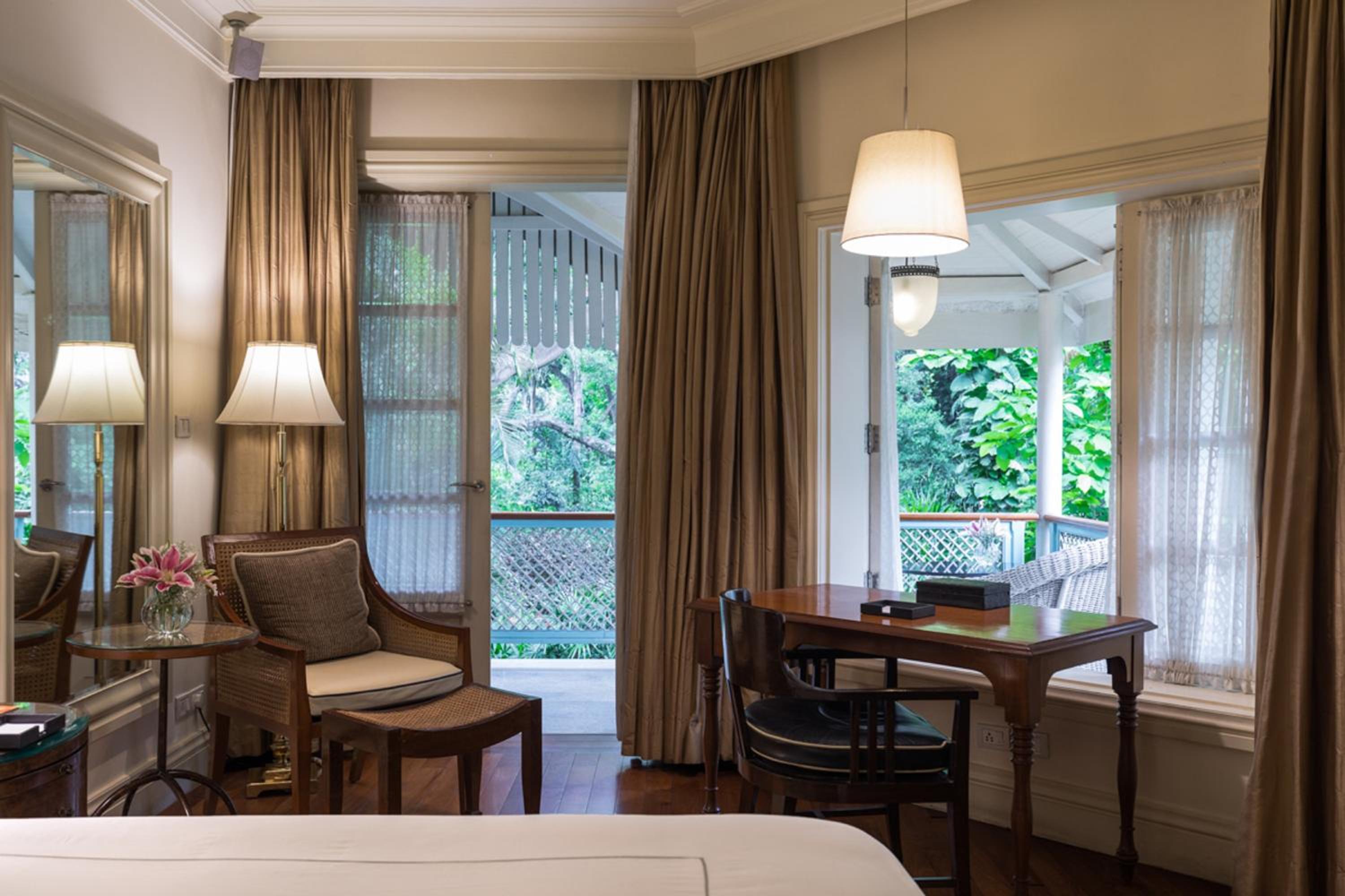 Luxury Room Garden View King Bed - Photo 1