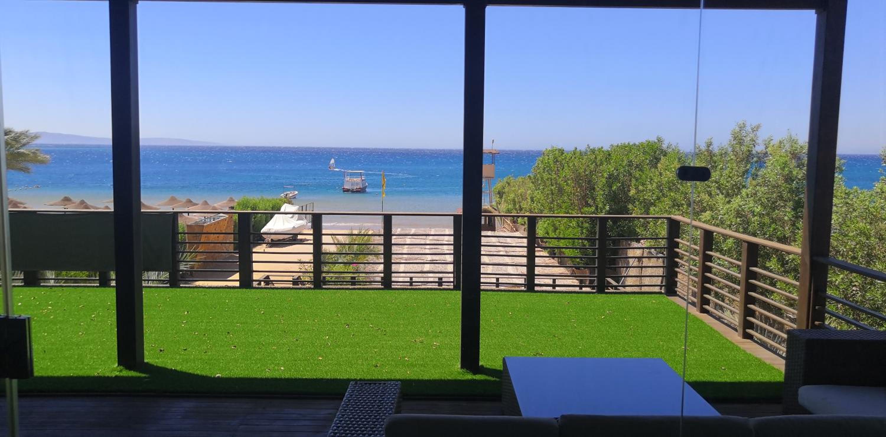 Deluxe Double Room with Sea View - Photo 13