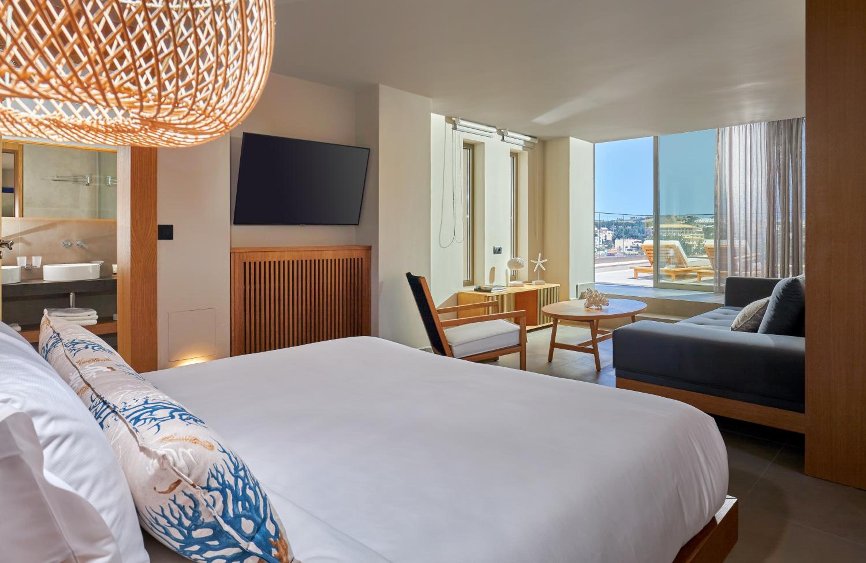 Sapphire VIP Suite Sea View with Plunge Pool