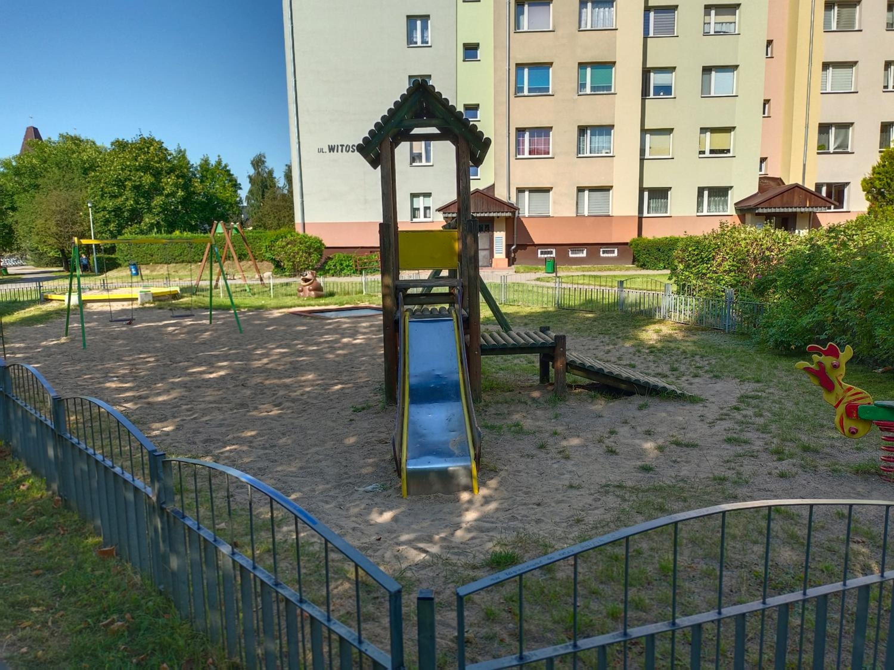 Apartment with Balcony - Photo 7