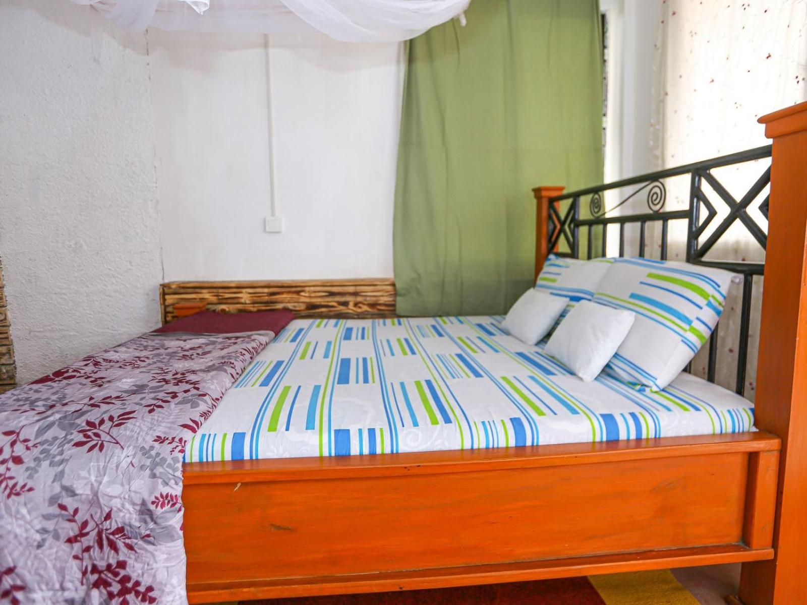Single Room photo 2