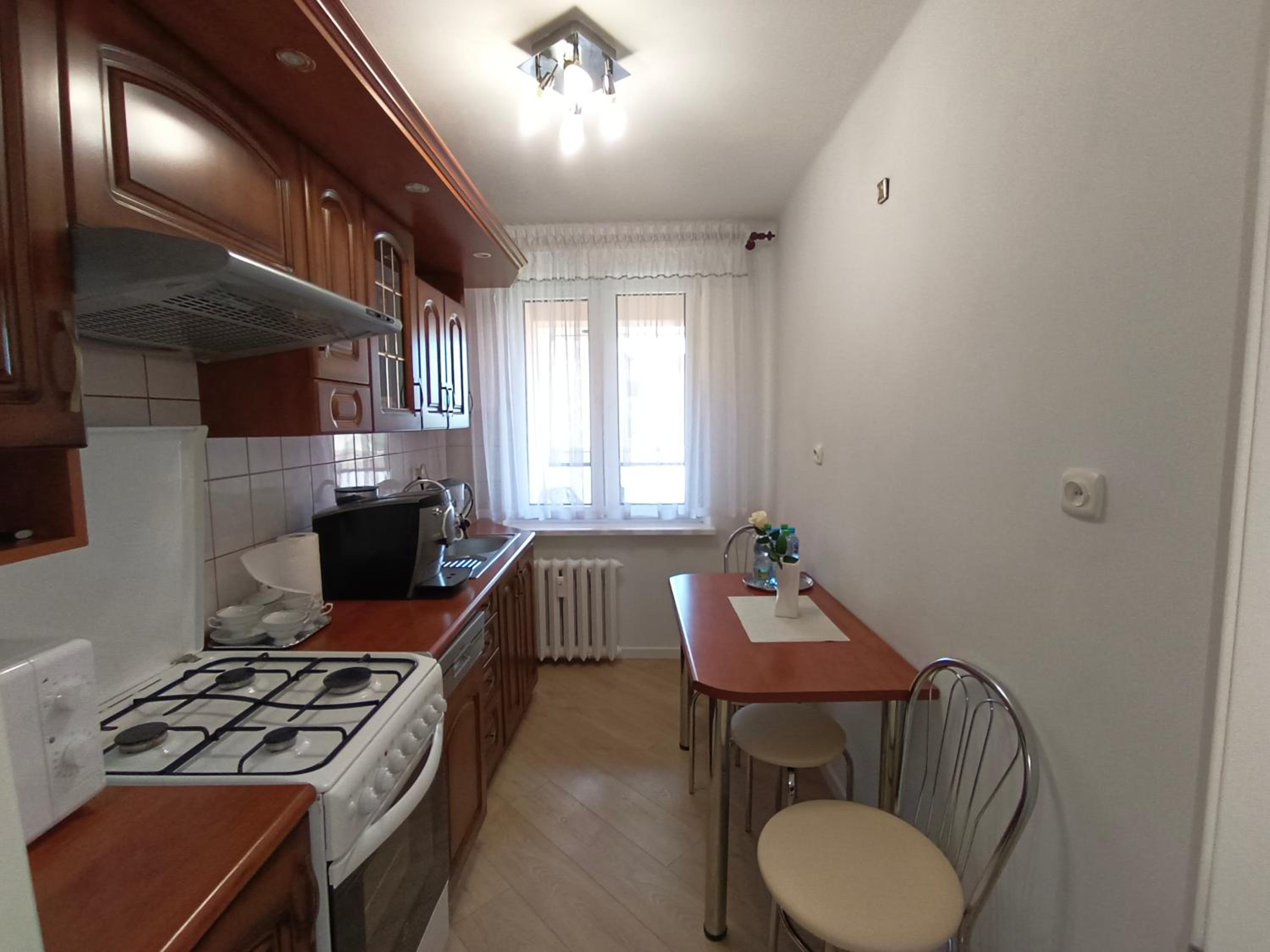 Apartment with Balcony - Photo 17