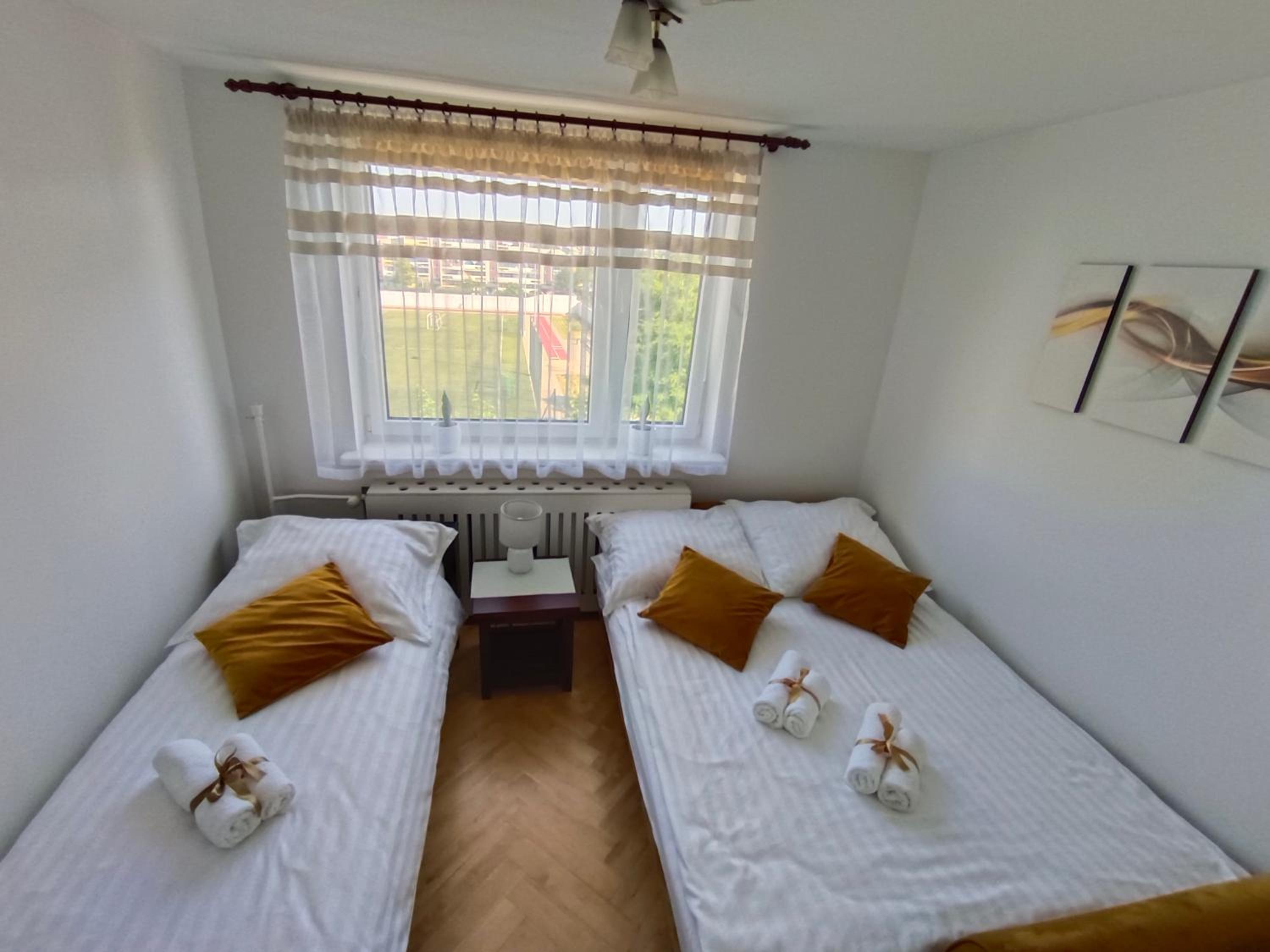 Apartment with Balcony - Photo 20