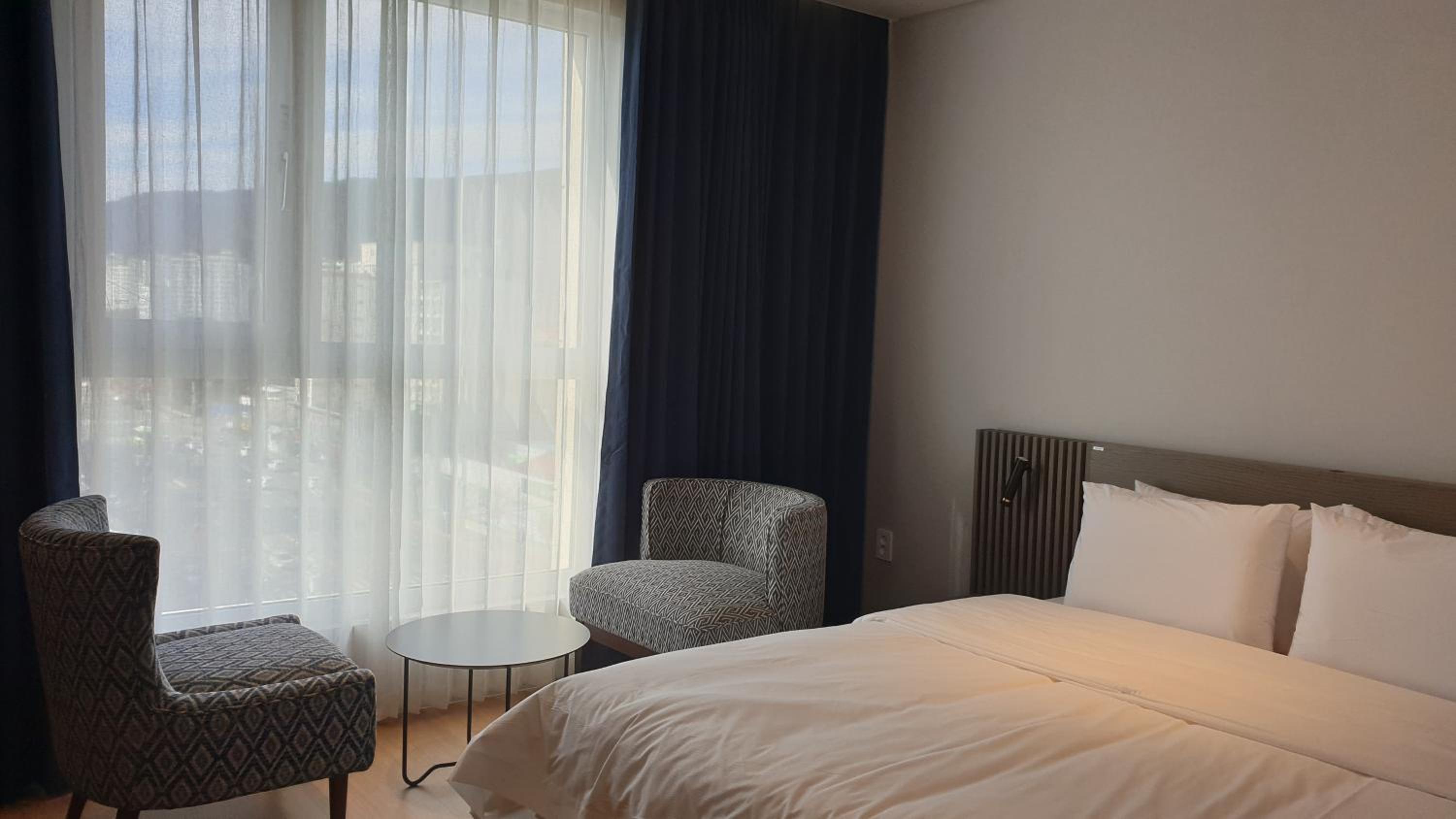 Standard King Room - Photo 1