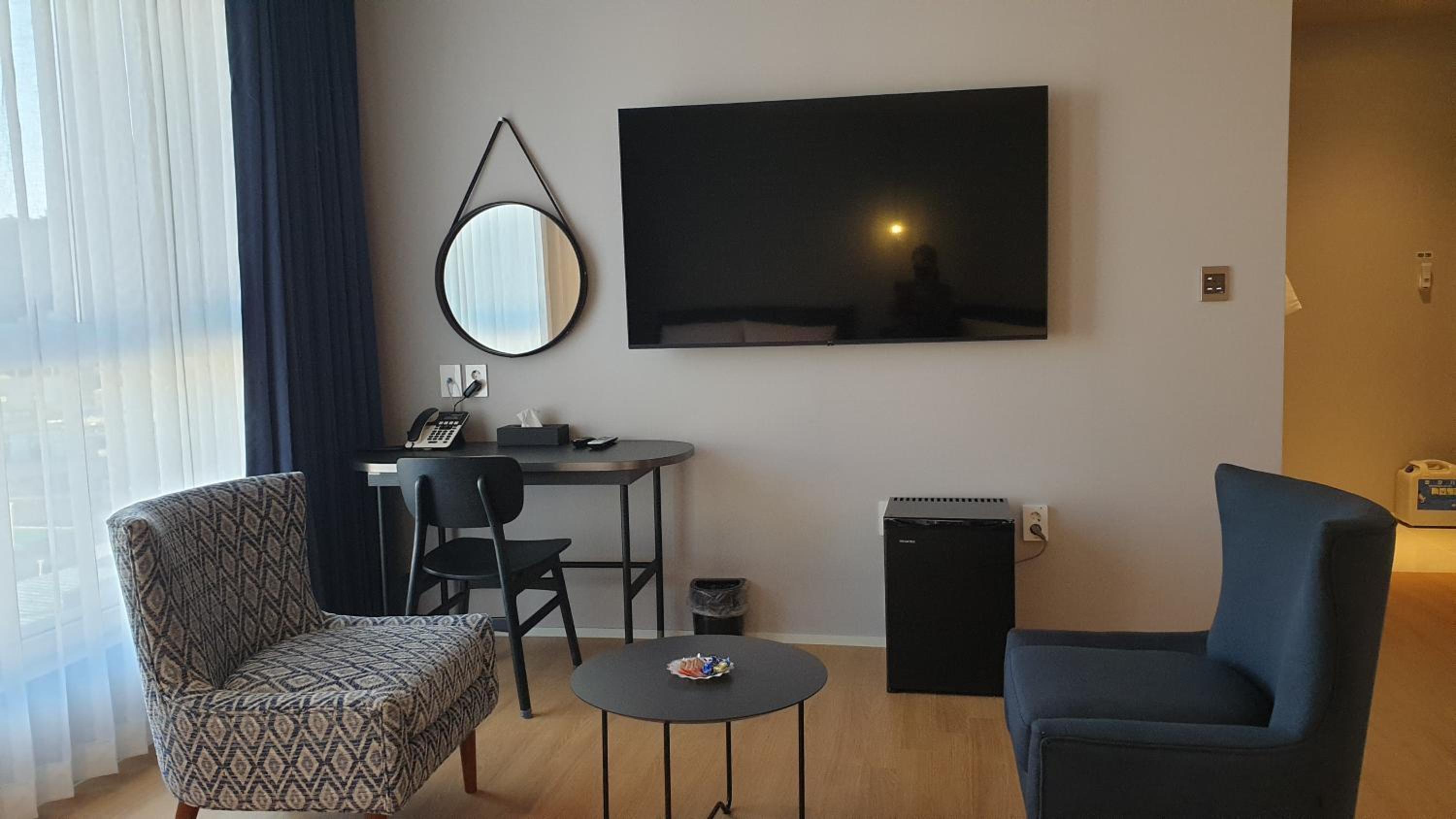 Twin Room - Photo 2