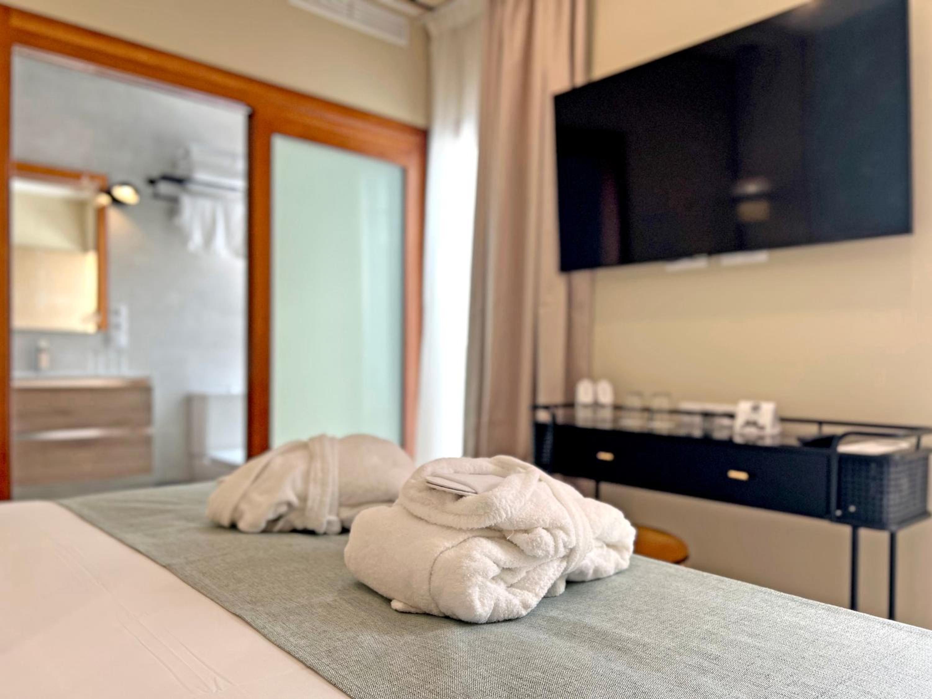 Basic Double Room - Photo 9