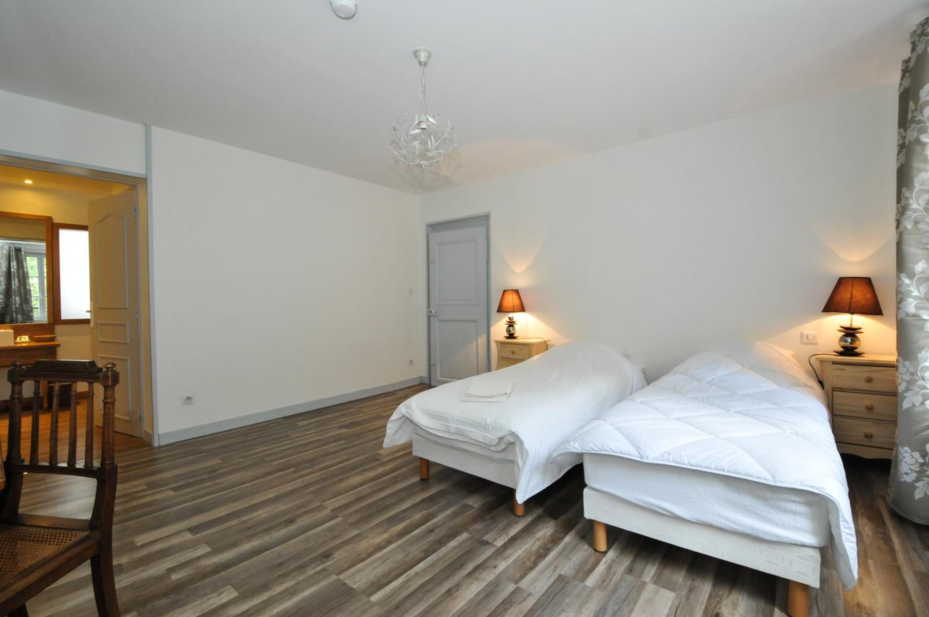 Standard Double Room photo 2