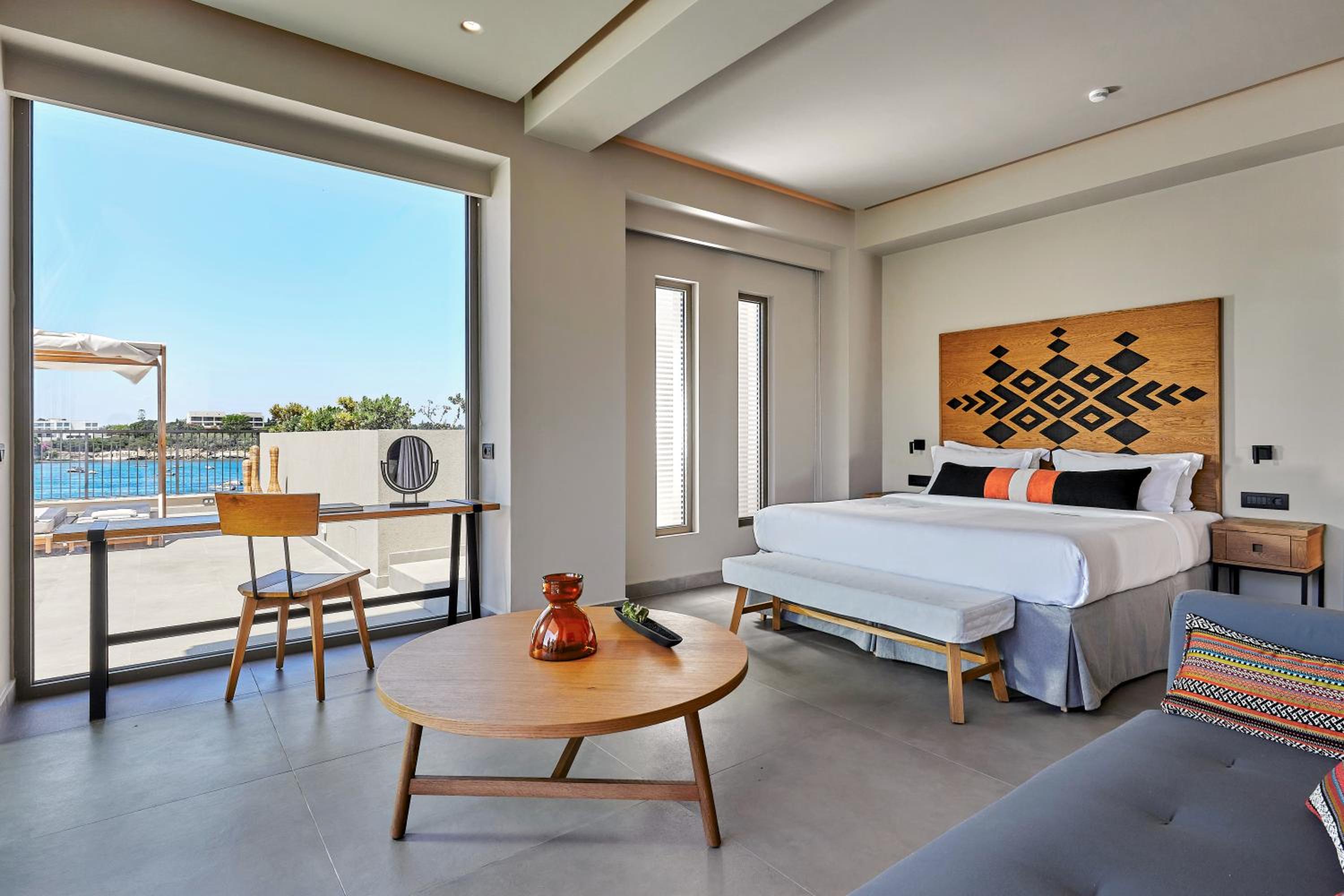 Amber Suite Sea View with Plunge Pool - Photo 1
