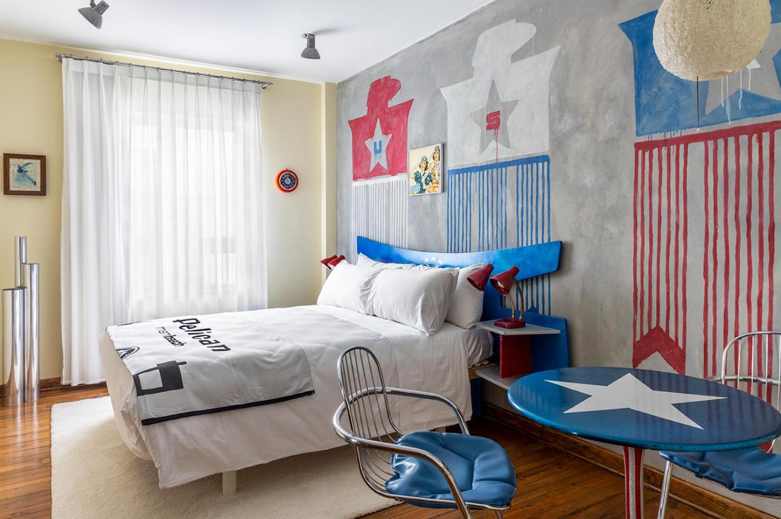 Deluxe Queen Room - Photo 8