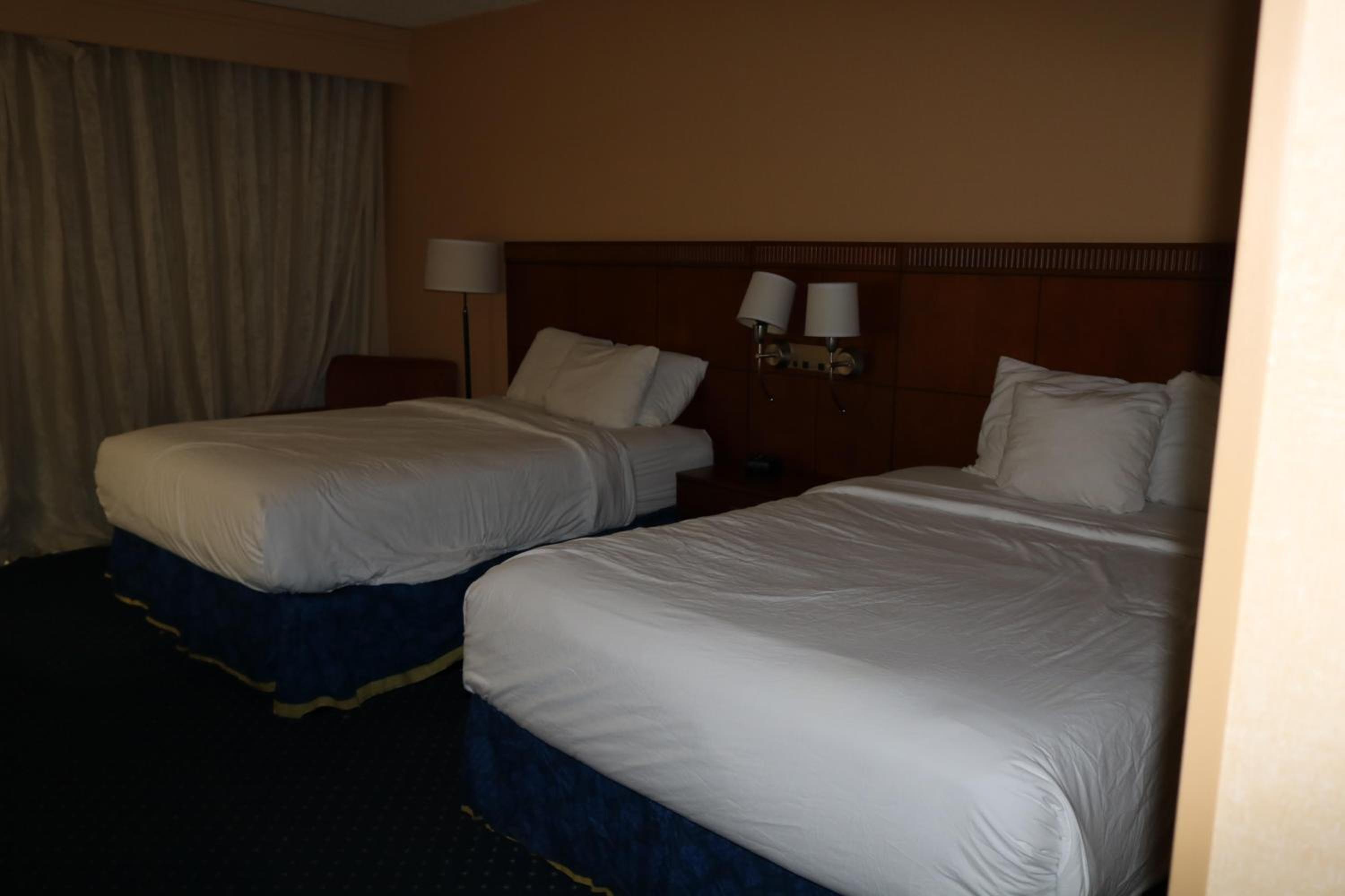 Queen Room with Two Queen Beds - Disability Access/Non-Smoking photo 2