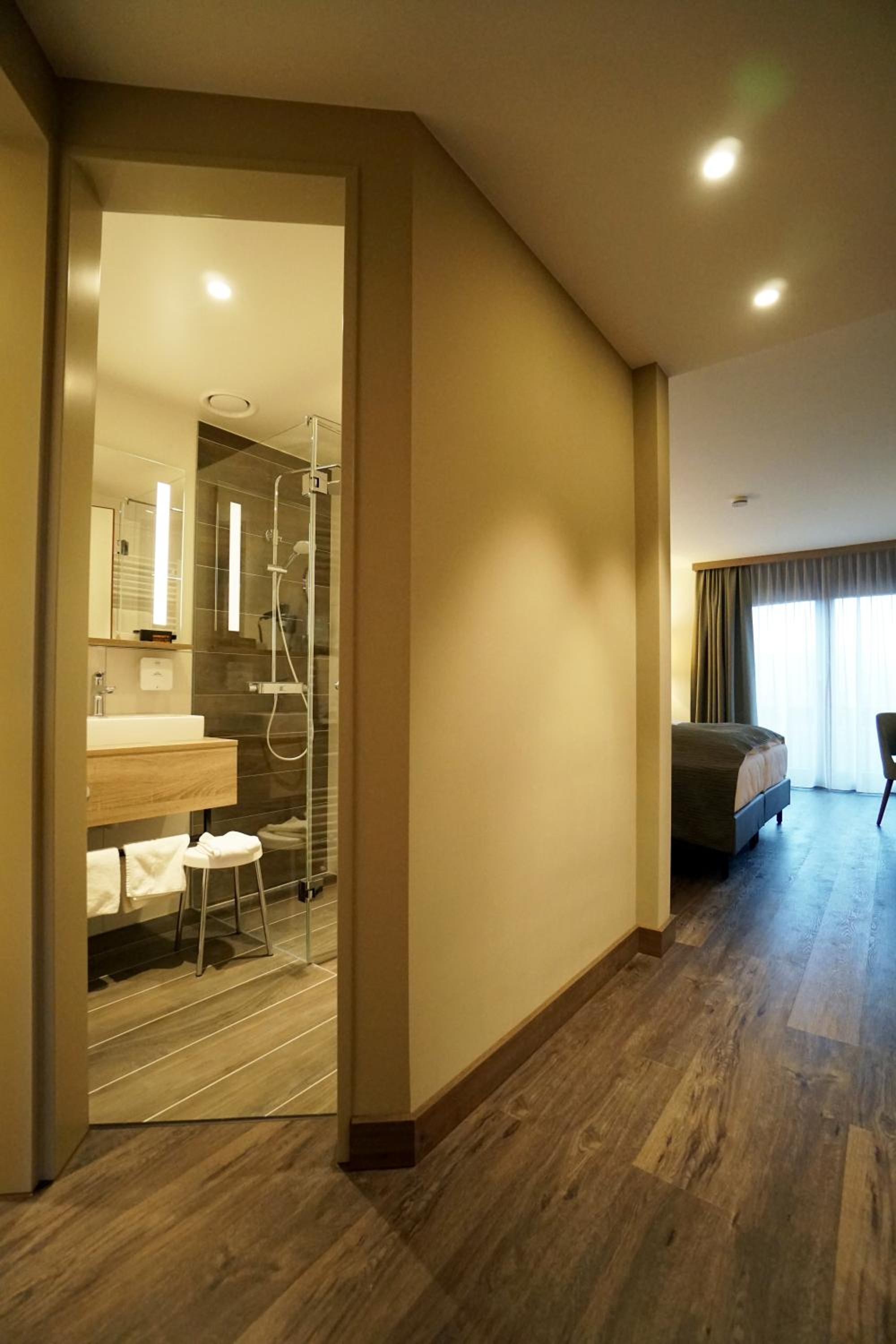 Comfort Double Room 1st floor with balcony or terrace - Photo 3