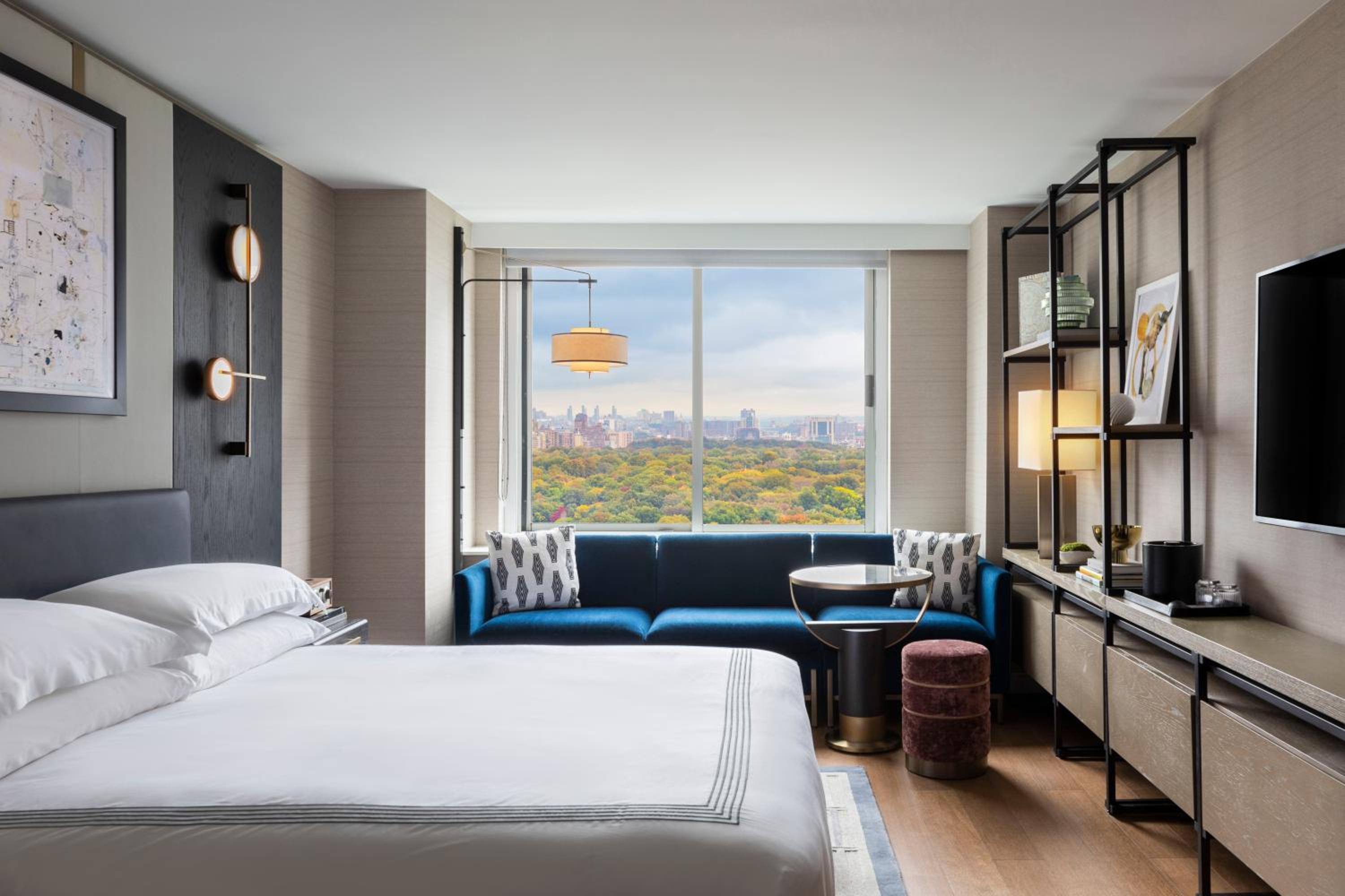 King Room with Park View - High Floor thumbnail 6