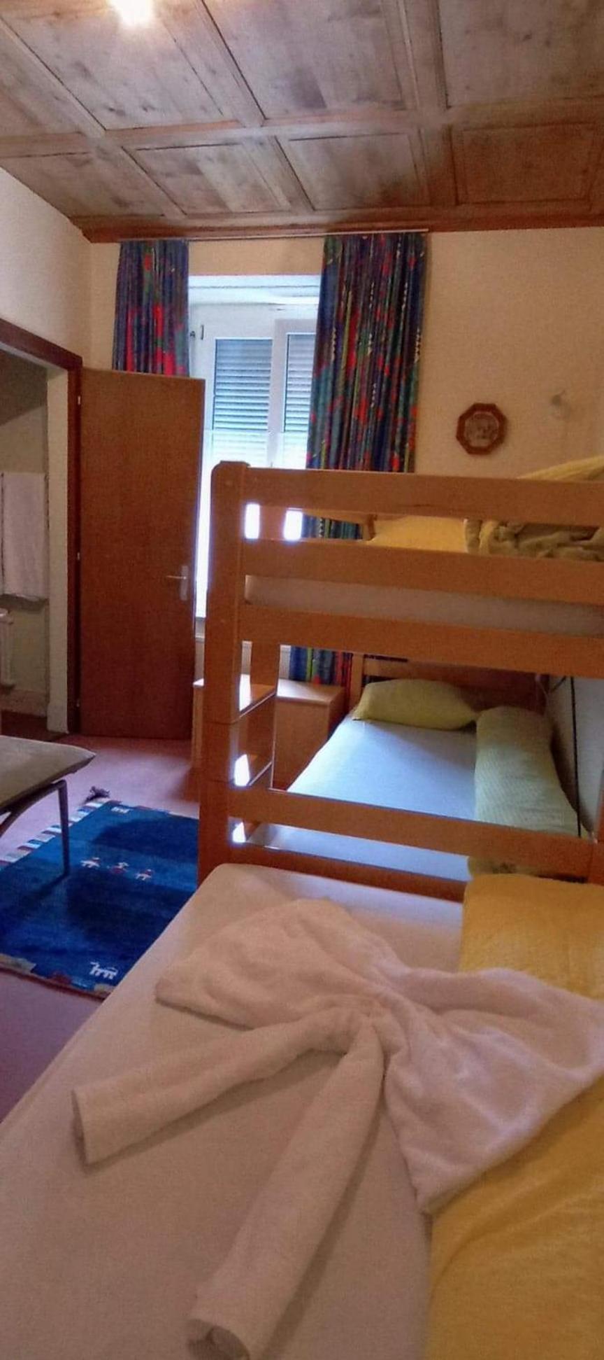 Twin Room with Shower