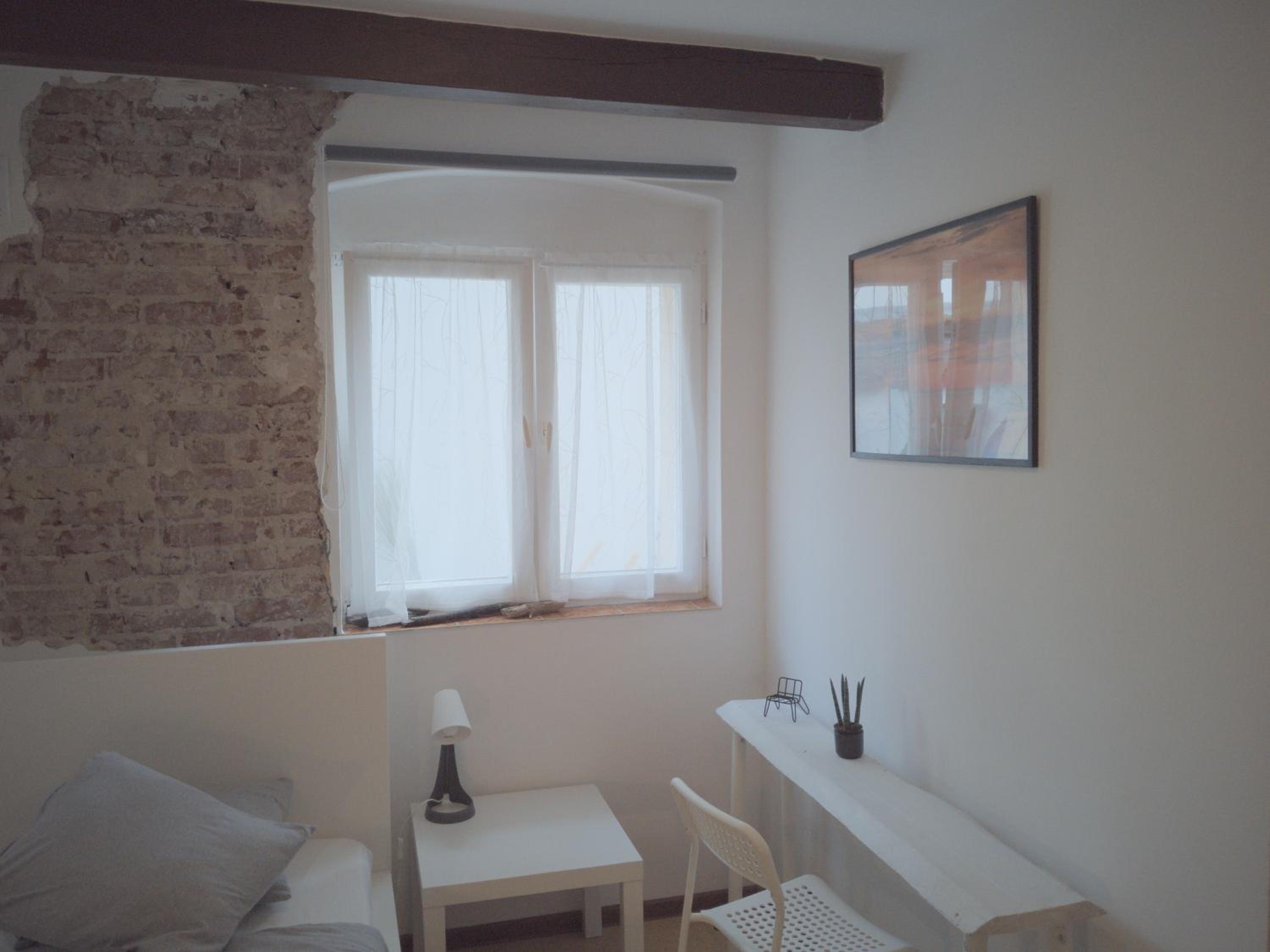 Twin Room with Private Bathroom photo 3