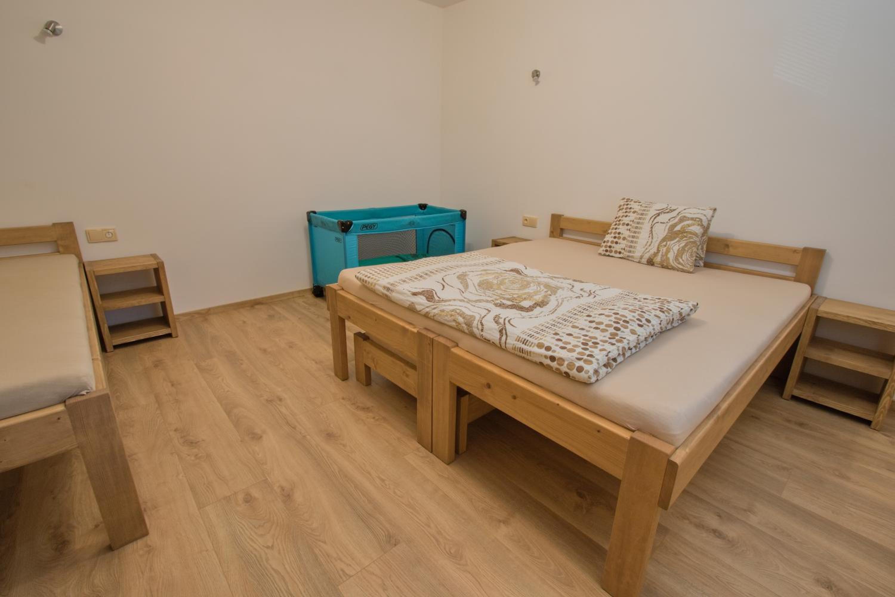 Maisonette photo 3