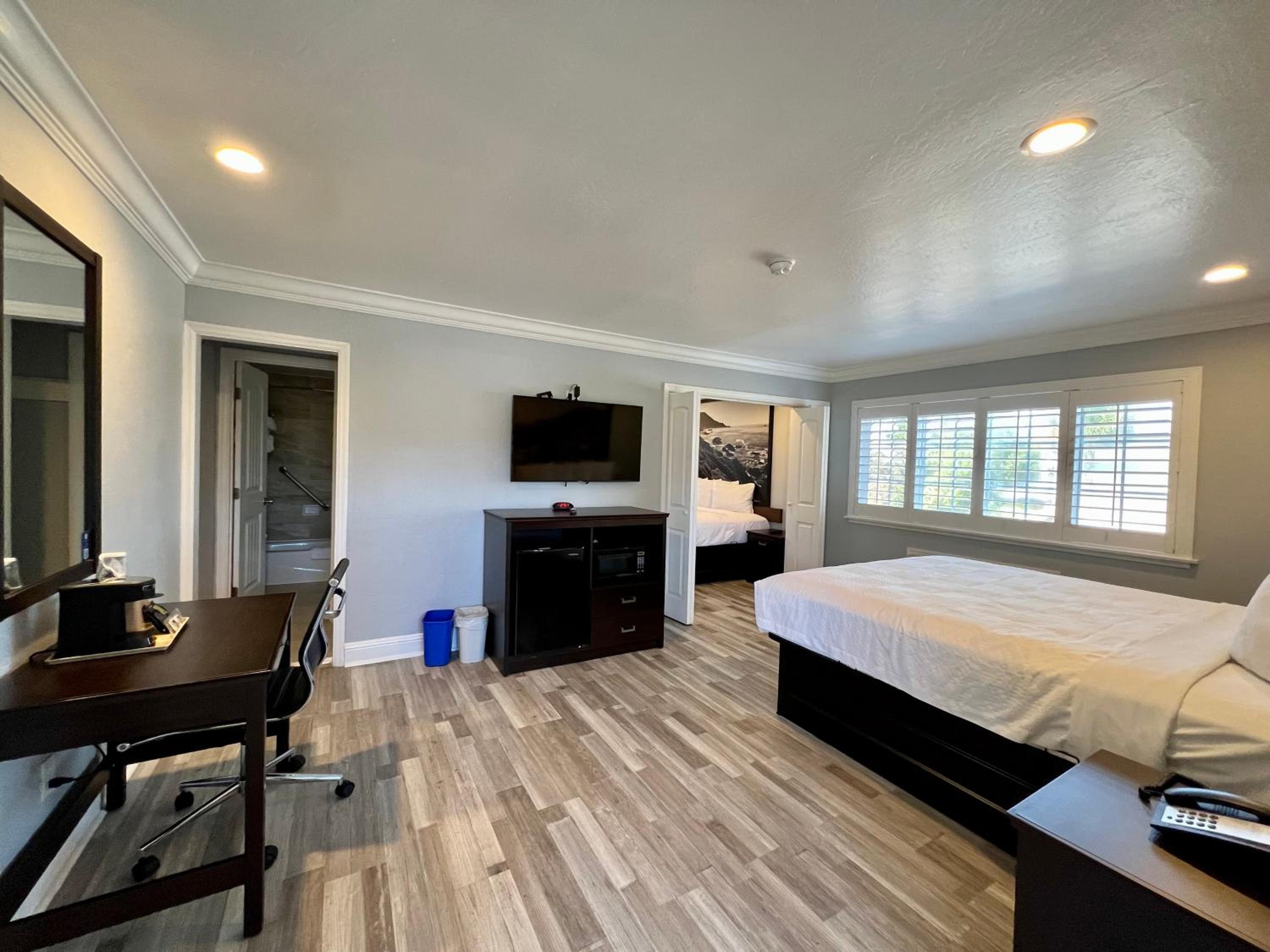 Two-Bedroom King Suite - Non-Smoking - Photo 1