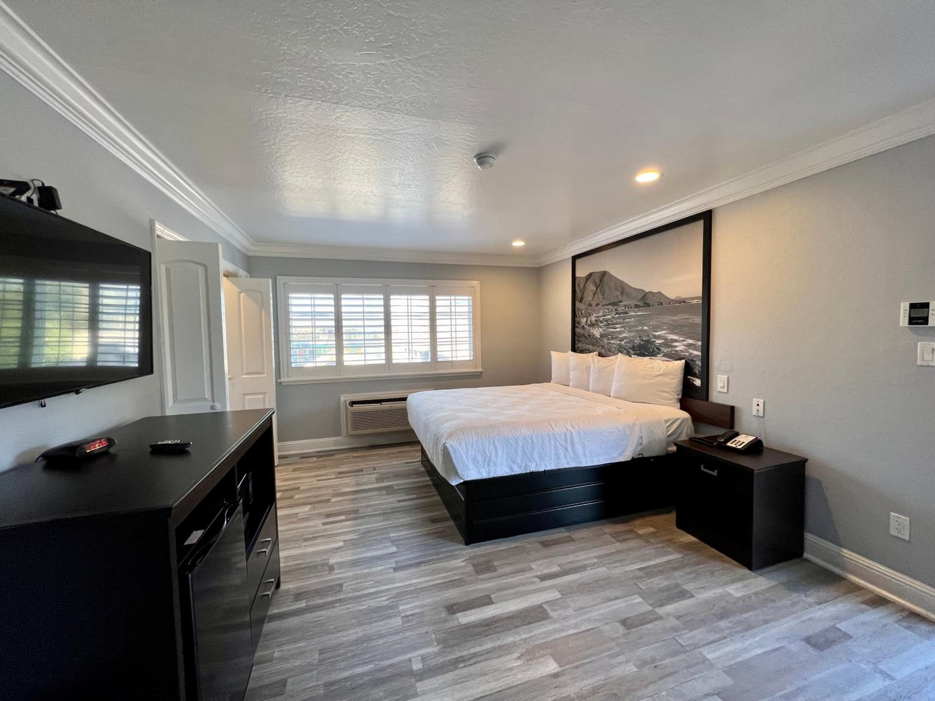 Two-Bedroom King Suite - Non-Smoking - Photo 3
