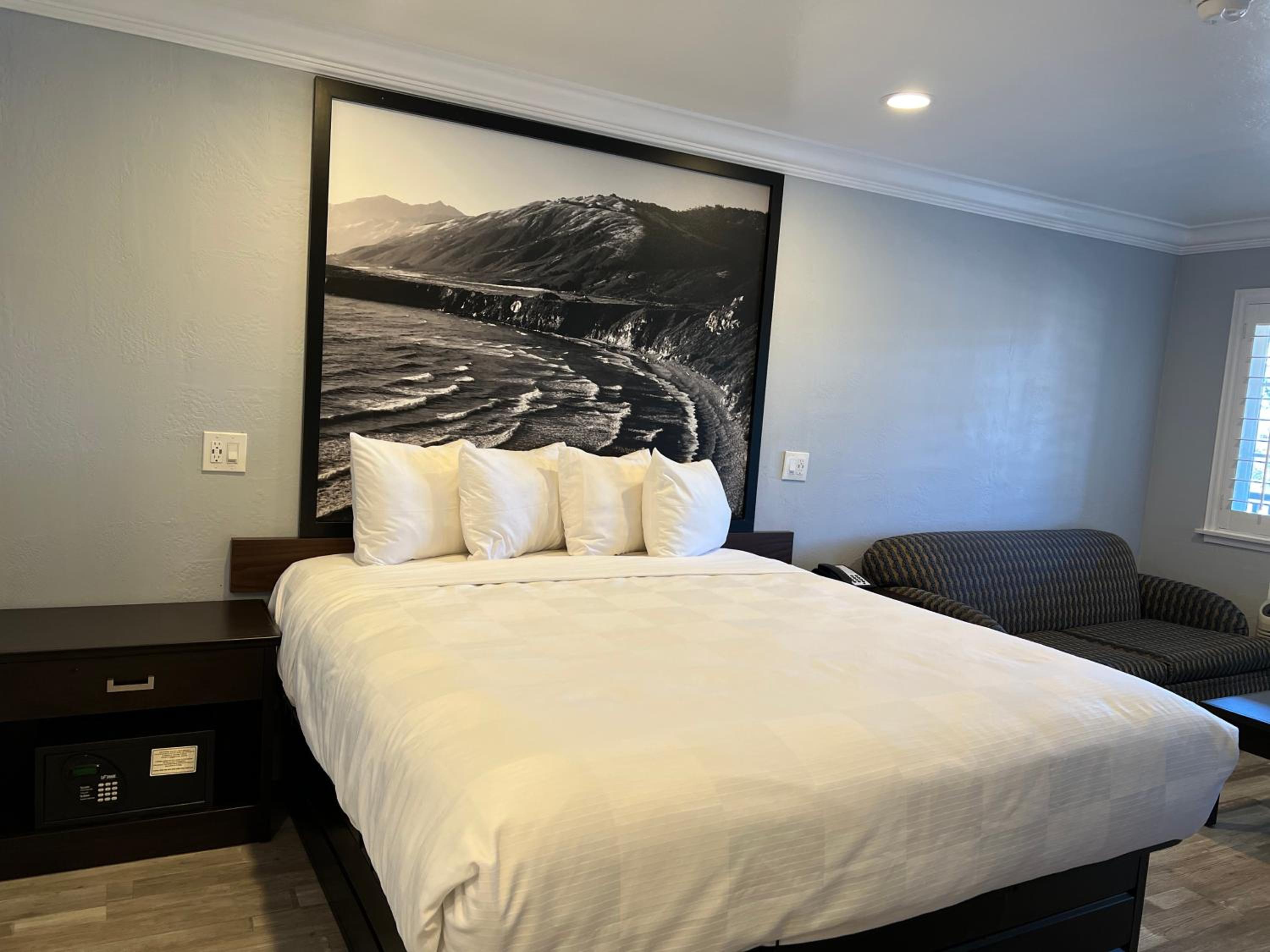King Studio Suite - Non-Smoking - Photo 27