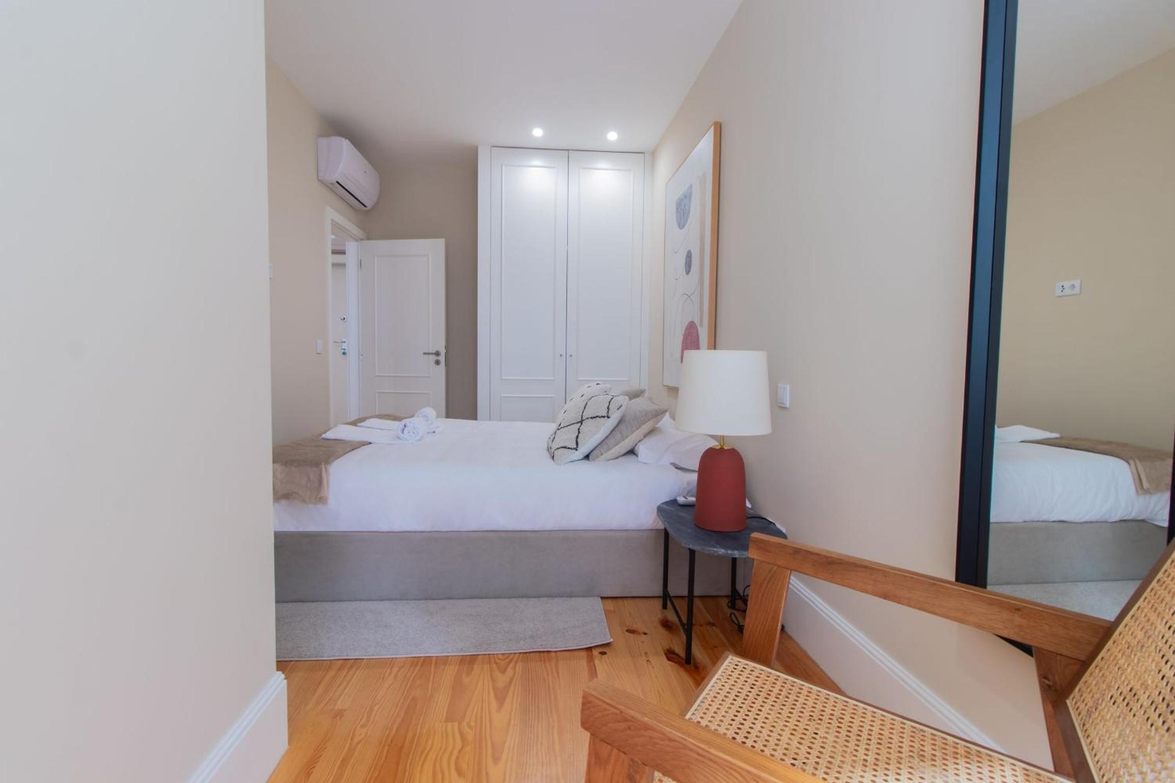 One-Bedroom Apartment - Photo 16