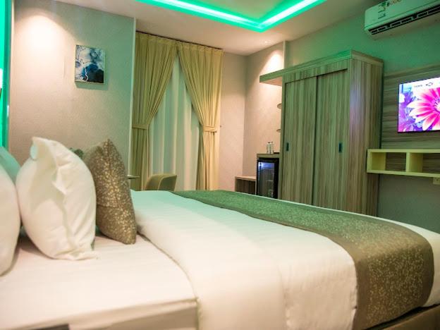 Budget Double Room photo 3