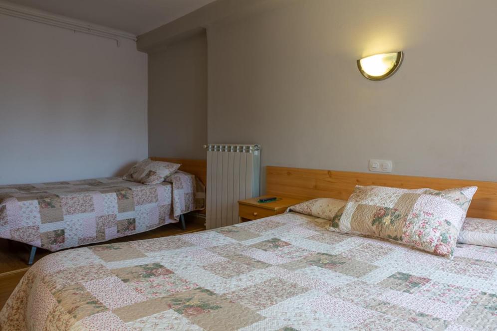 Classic Triple Room - Photo 14
