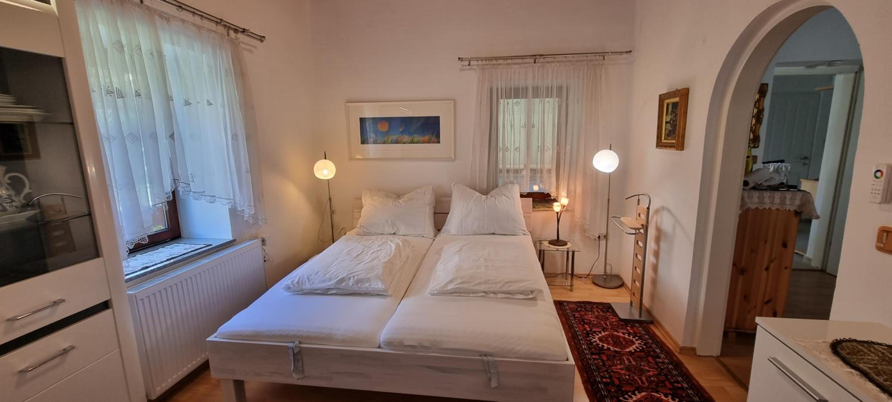 One-Bedroom Apartment photo 1