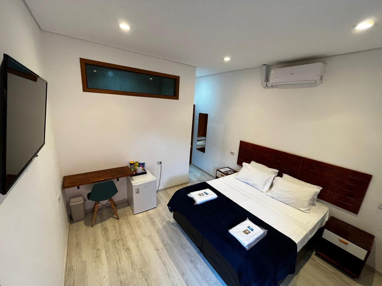 Deluxe Suite - Photo 13